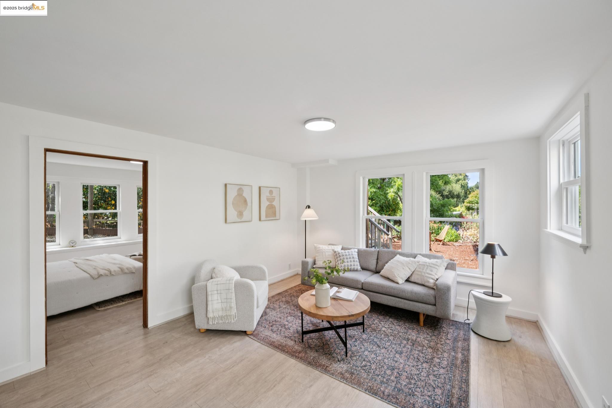 Detail Gallery Image 30 of 45 For 2114 E 30th St, Oakland,  CA 94606 - 3 Beds | 2 Baths