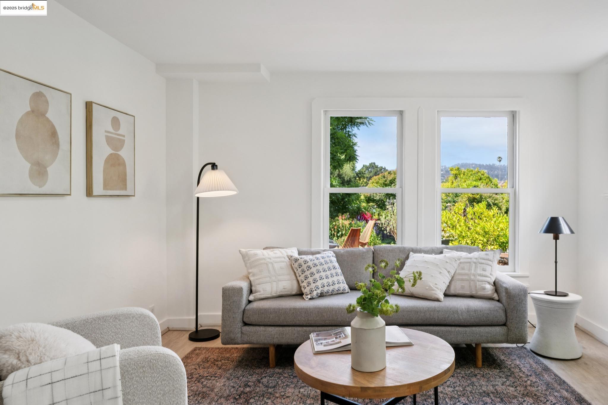 Detail Gallery Image 32 of 45 For 2114 E 30th St, Oakland,  CA 94606 - 3 Beds | 2 Baths