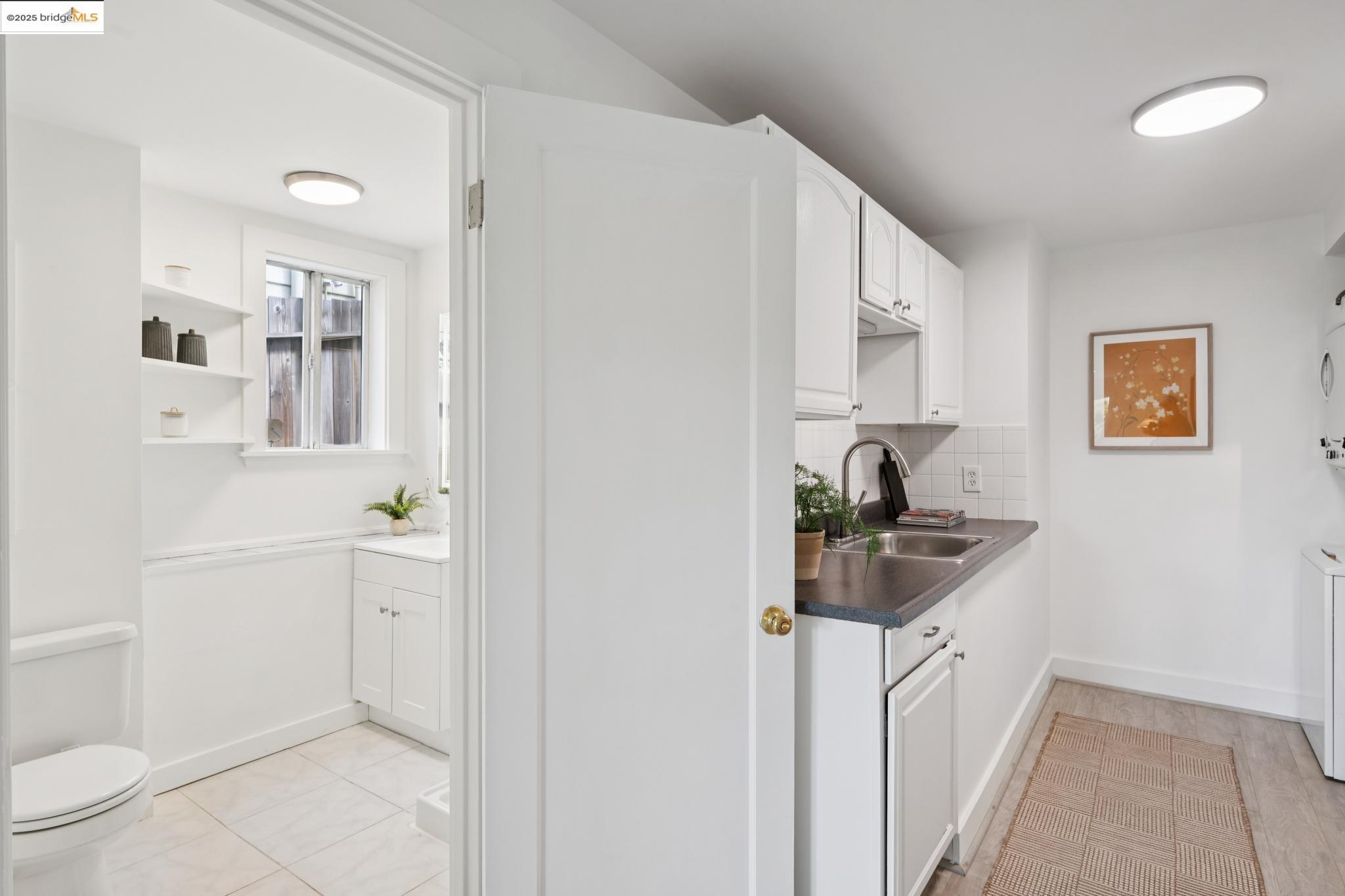 Detail Gallery Image 35 of 45 For 2114 E 30th St, Oakland,  CA 94606 - 3 Beds | 2 Baths