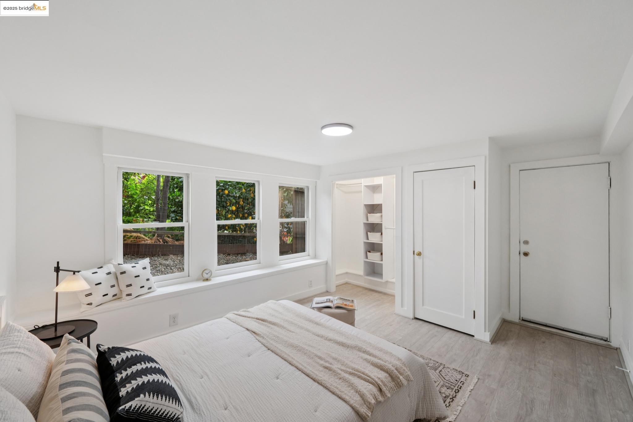 Detail Gallery Image 37 of 45 For 2114 E 30th St, Oakland,  CA 94606 - 3 Beds | 2 Baths