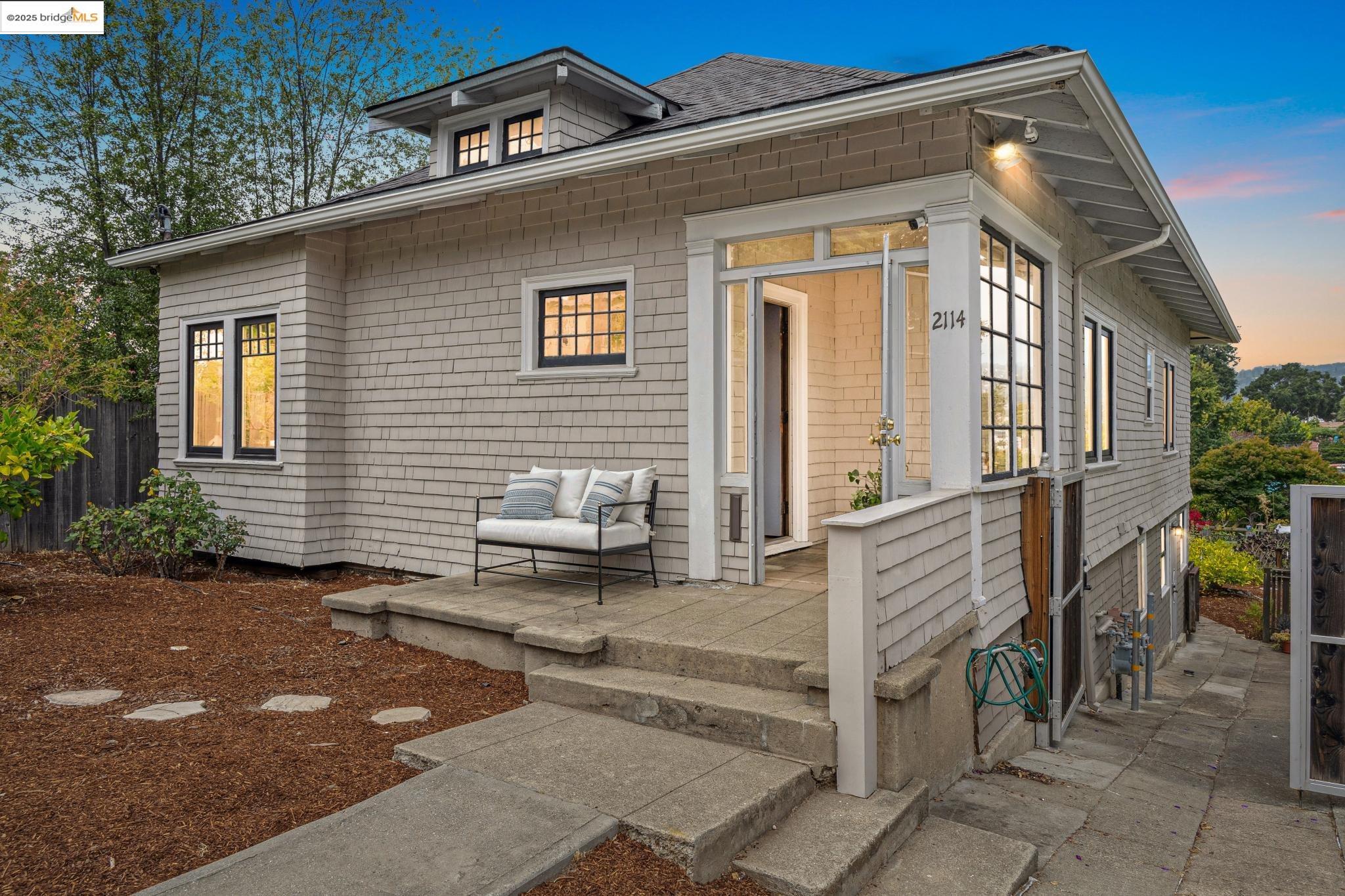 Detail Gallery Image 45 of 45 For 2114 E 30th St, Oakland,  CA 94606 - 3 Beds | 2 Baths