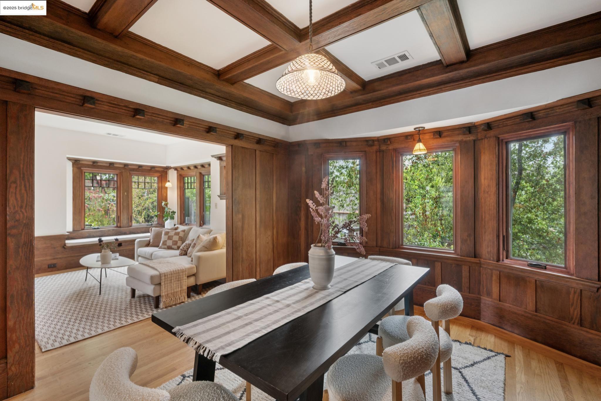 Detail Gallery Image 10 of 45 For 2114 E 30th St, Oakland,  CA 94606 - 3 Beds | 2 Baths