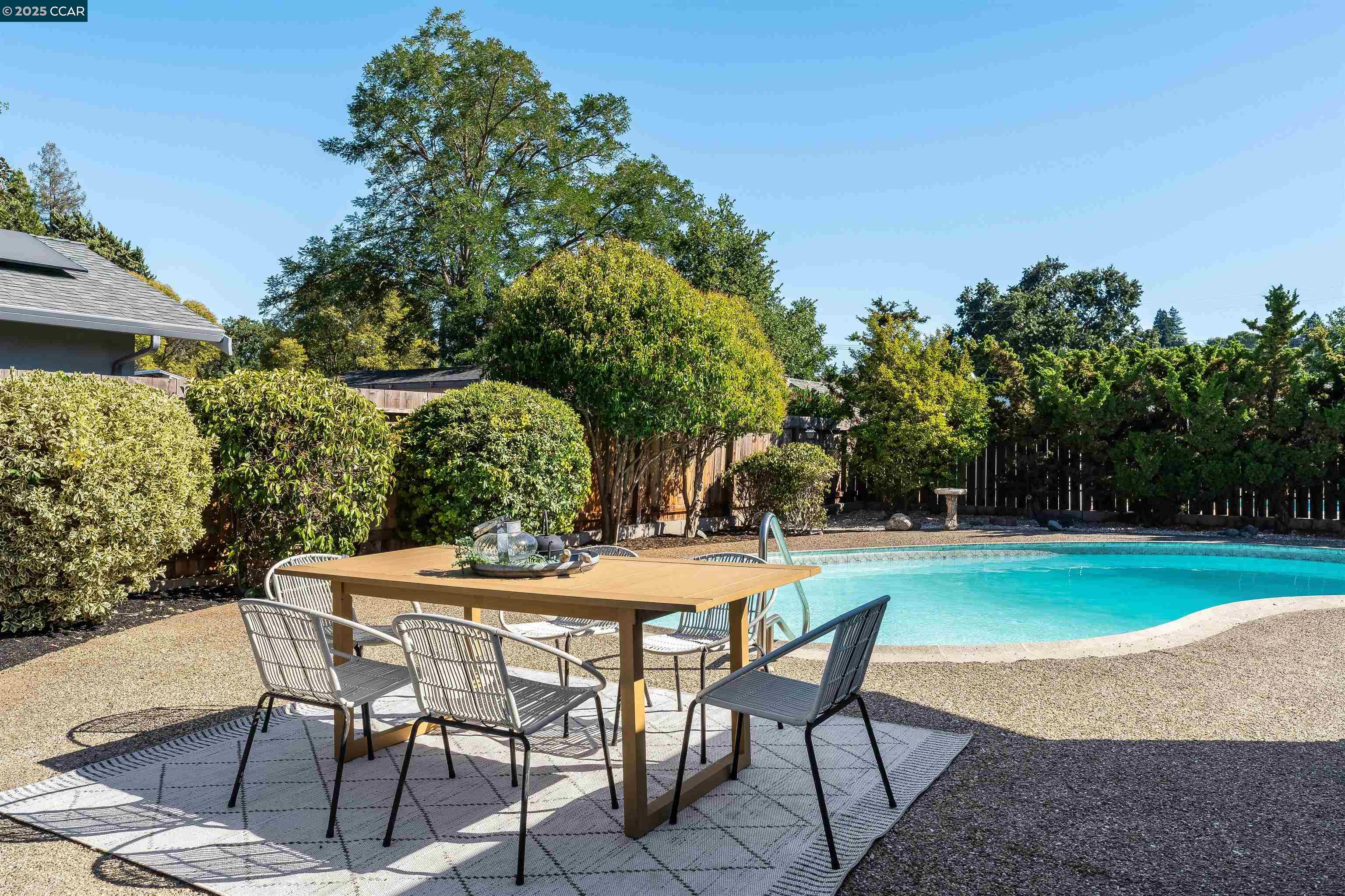 Detail Gallery Image 18 of 22 For 3212 Oxford Pl, Concord,  CA 94518 - 3 Beds | 2 Baths