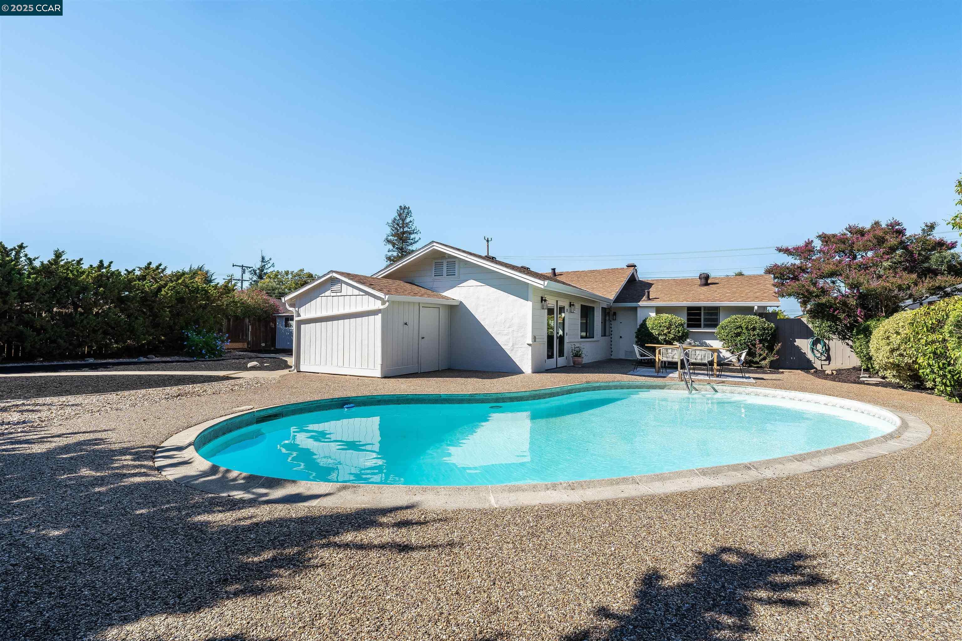 Detail Gallery Image 21 of 22 For 3212 Oxford Pl, Concord,  CA 94518 - 3 Beds | 2 Baths