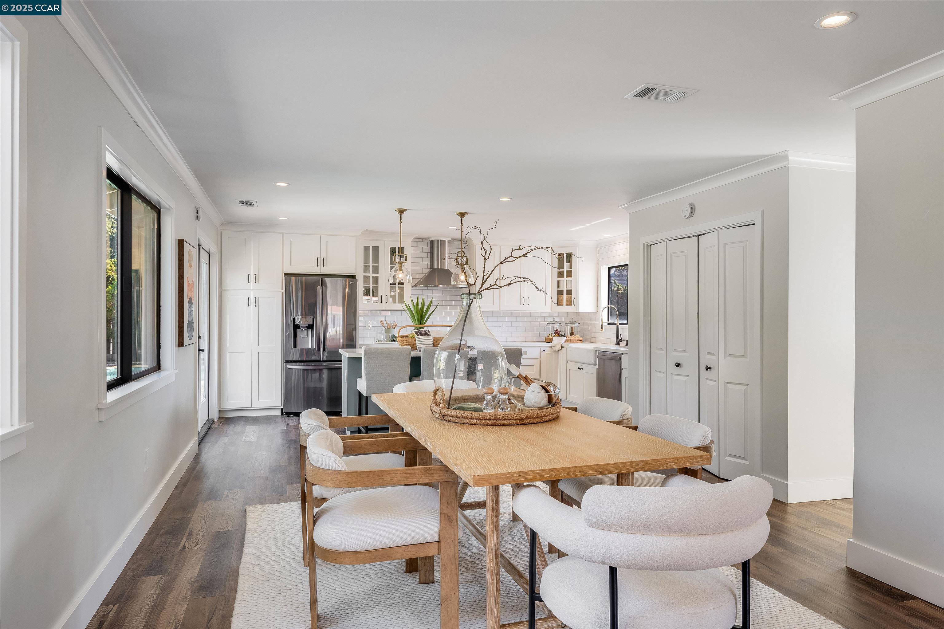 Detail Gallery Image 5 of 22 For 3212 Oxford Pl, Concord,  CA 94518 - 3 Beds | 2 Baths