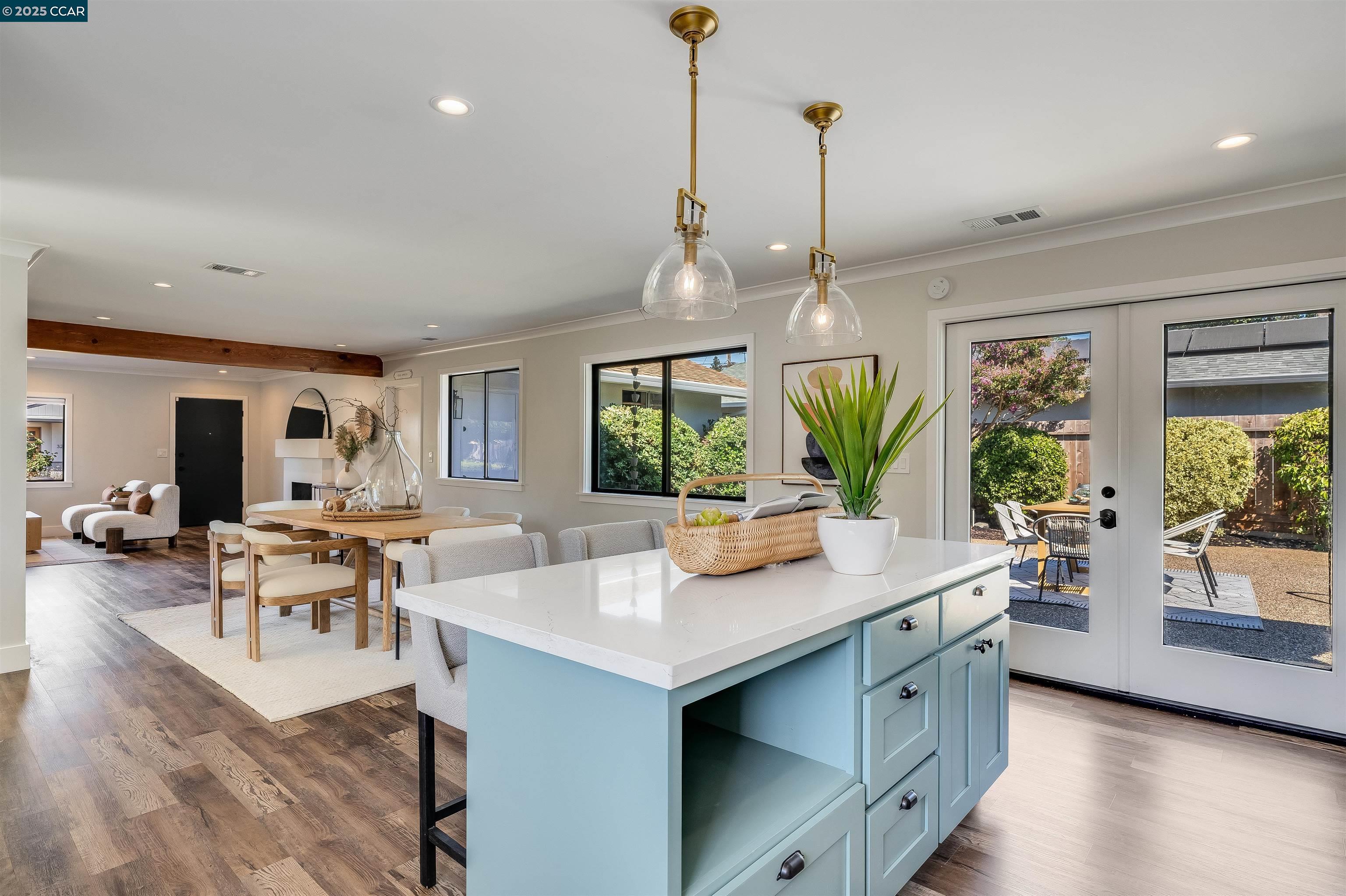 Detail Gallery Image 9 of 22 For 3212 Oxford Pl, Concord,  CA 94518 - 3 Beds | 2 Baths