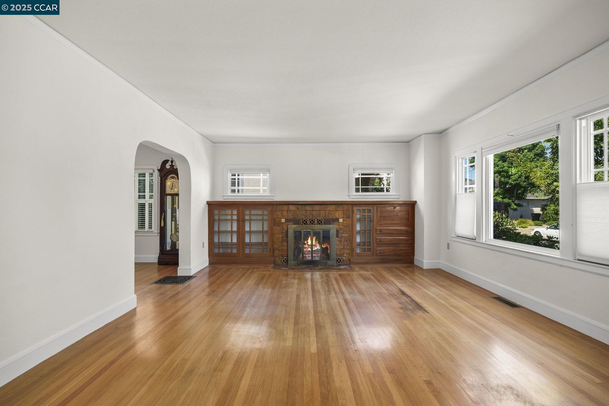 Detail Gallery Image 2 of 12 For 1140 Arreba St, Martinez,  CA 94553 - 2 Beds | 1 Baths