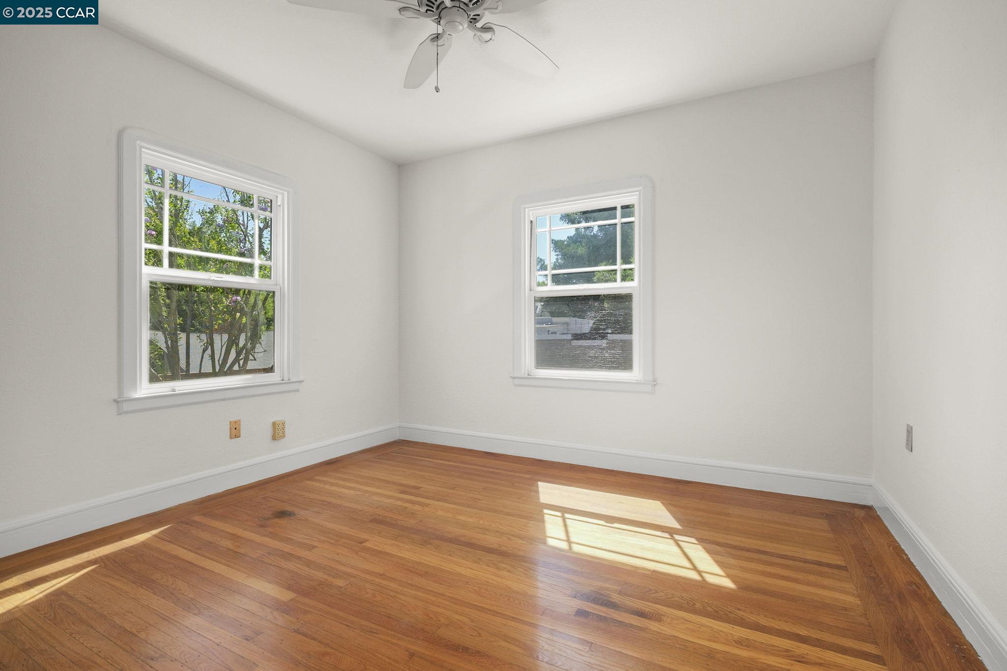 Detail Gallery Image 7 of 12 For 1140 Arreba St, Martinez,  CA 94553 - 2 Beds | 1 Baths