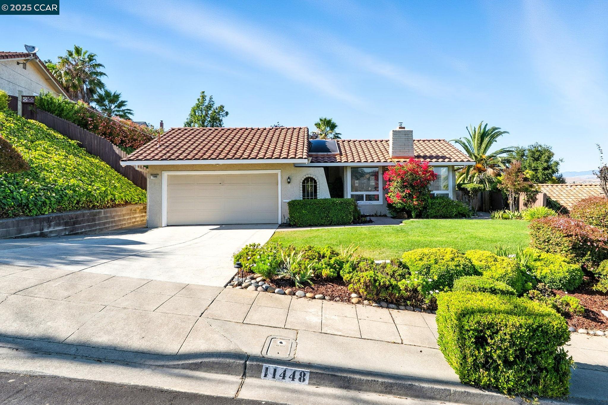 Detail Gallery Image 4 of 50 For 11448 Cresta Ln, Dublin,  CA 94568 - 4 Beds | 2 Baths