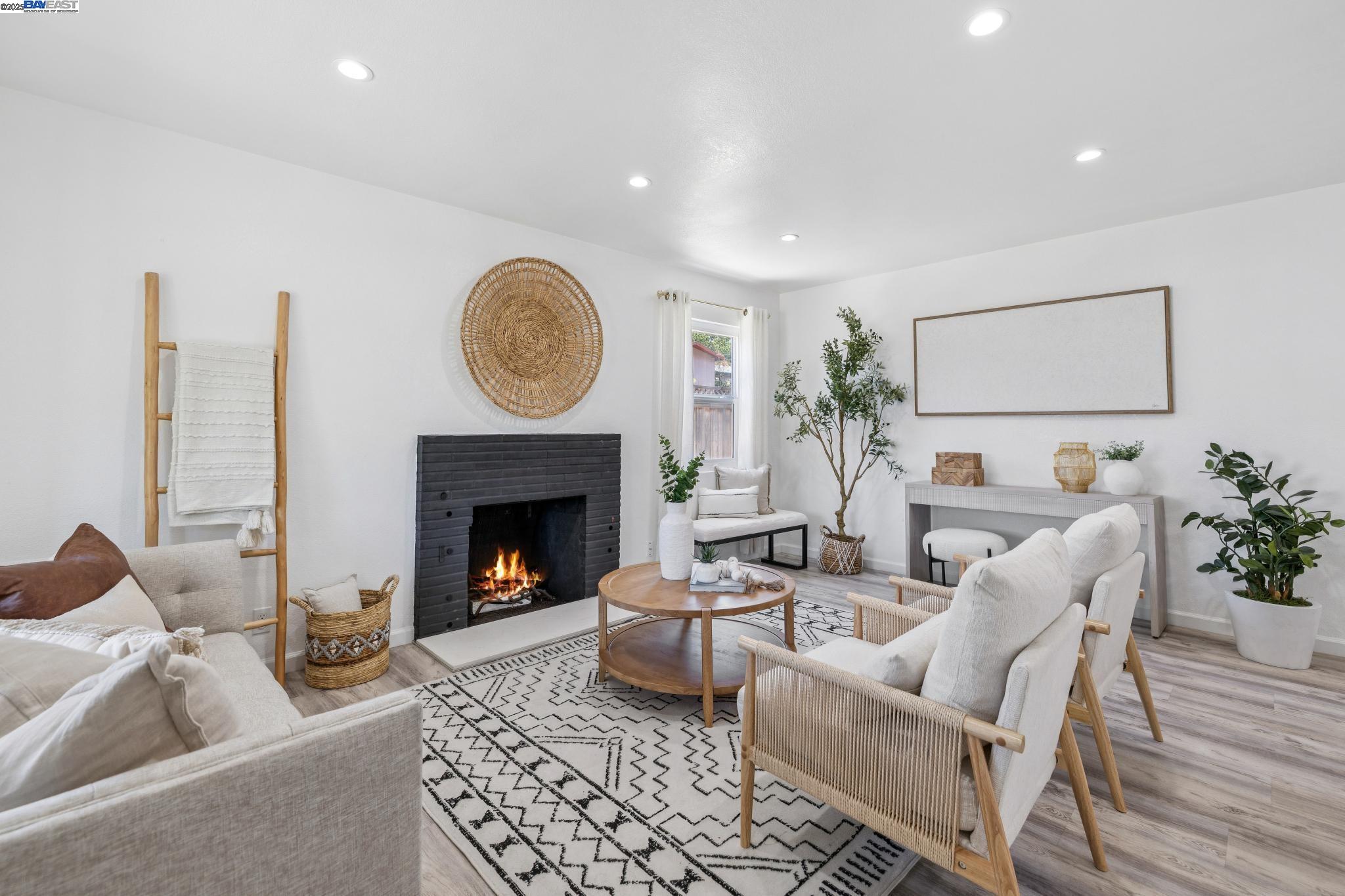 Detail Gallery Image 4 of 50 For 3287 Kelly St, Hayward,  CA 94541 - 4 Beds | 2 Baths