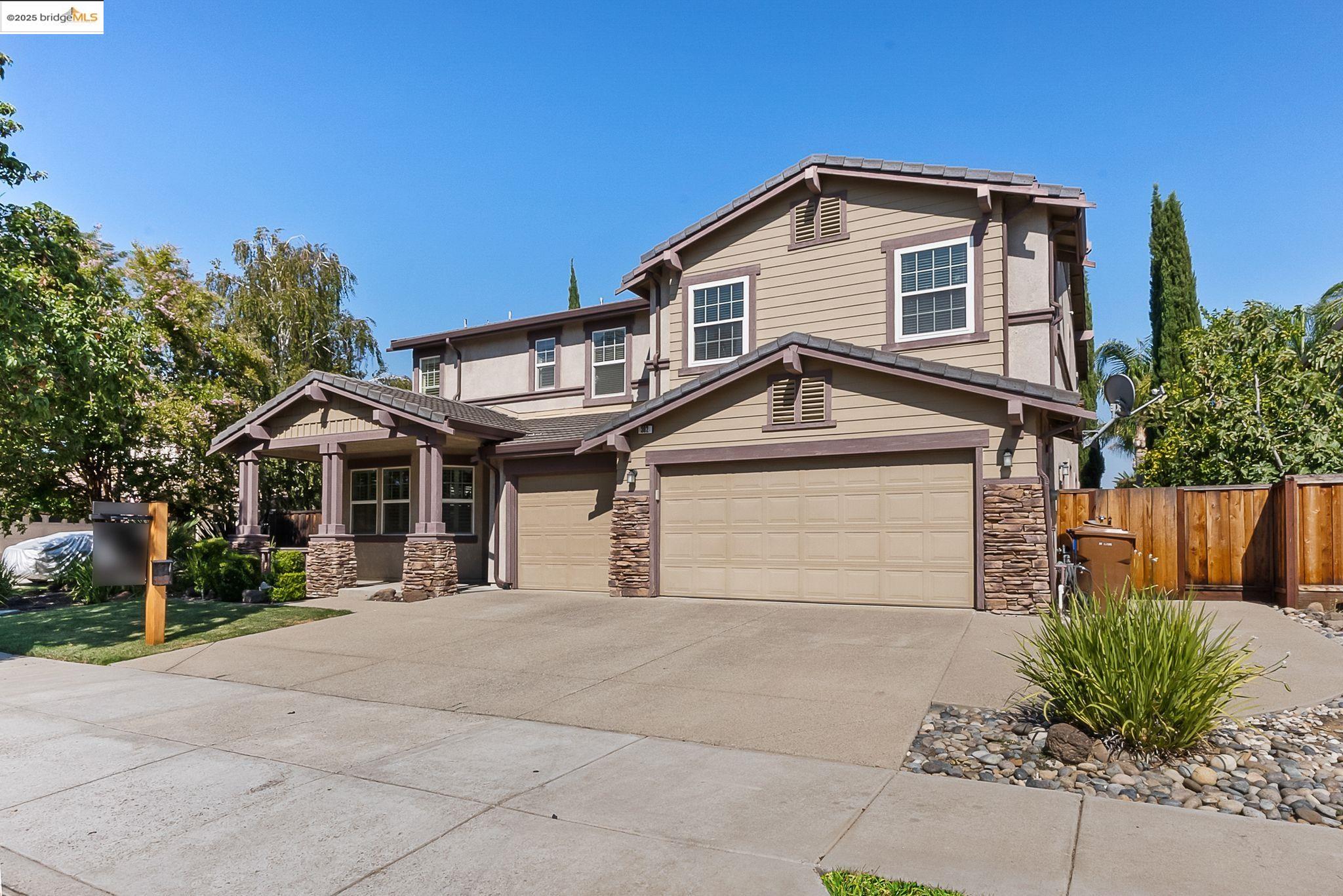 Detail Gallery Image 2 of 36 For 302 Mondavi Ln, Brentwood,  CA 94513 - 5 Beds | 3 Baths