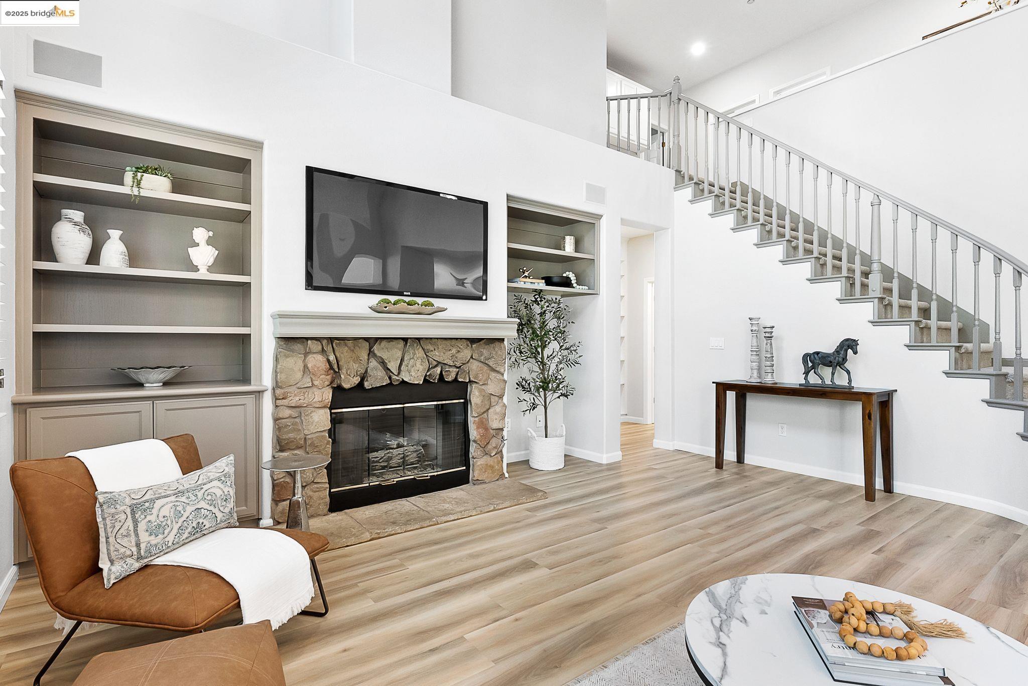 Detail Gallery Image 11 of 36 For 302 Mondavi Ln, Brentwood,  CA 94513 - 5 Beds | 3 Baths