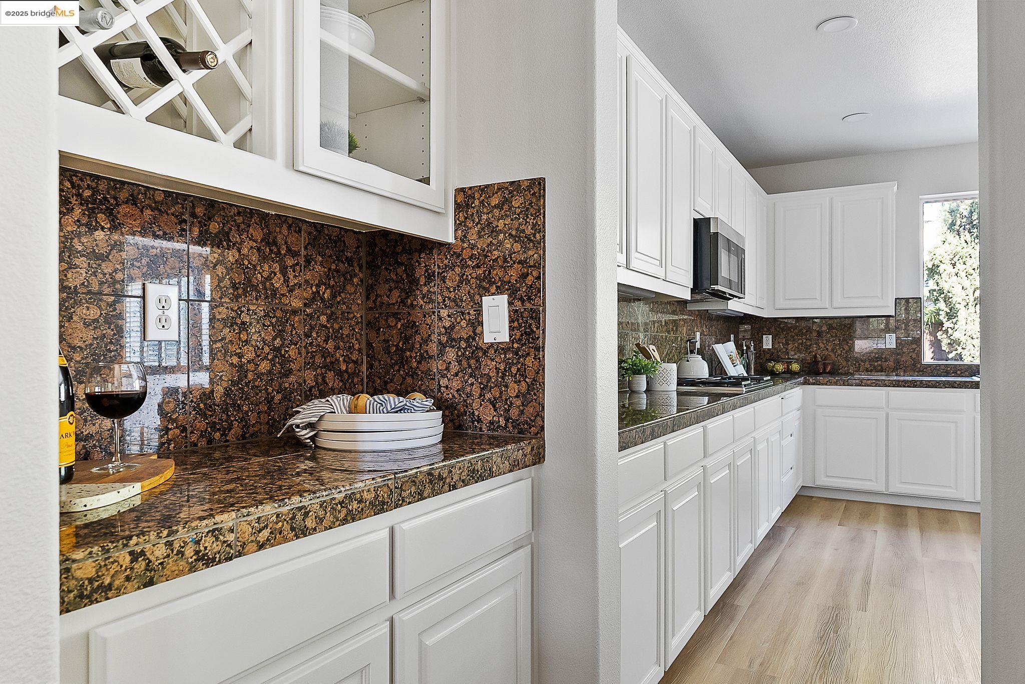 Detail Gallery Image 17 of 36 For 302 Mondavi Ln, Brentwood,  CA 94513 - 5 Beds | 3 Baths