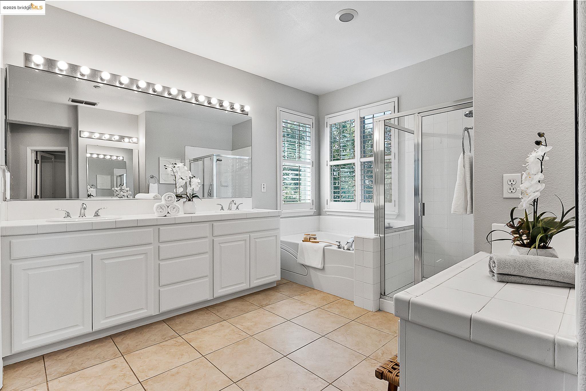 Detail Gallery Image 21 of 36 For 302 Mondavi Ln, Brentwood,  CA 94513 - 5 Beds | 3 Baths