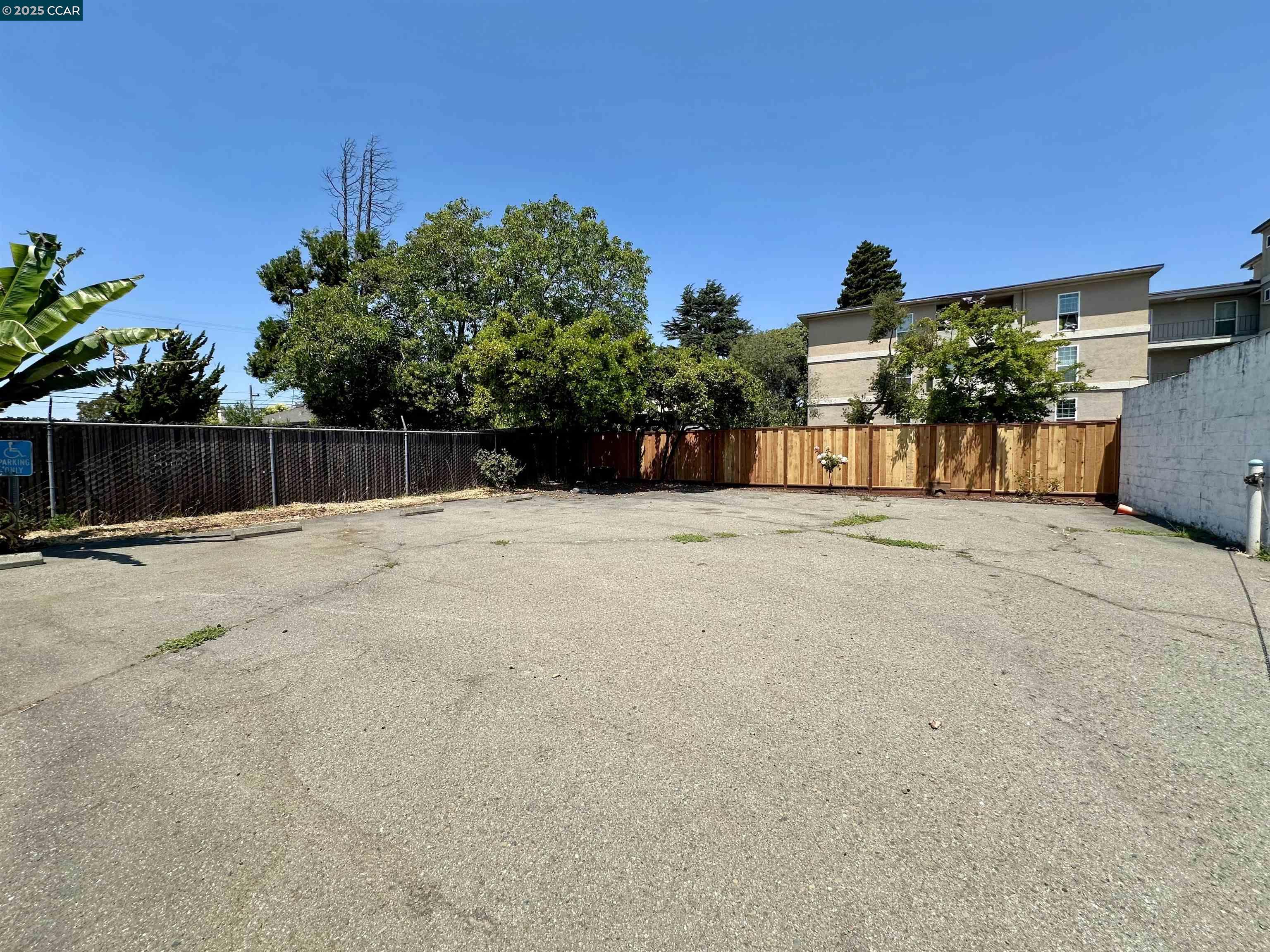 Detail Gallery Image 15 of 21 For 2062 Washington Ave, San Leandro,  CA 94577 - – Beds | – Baths