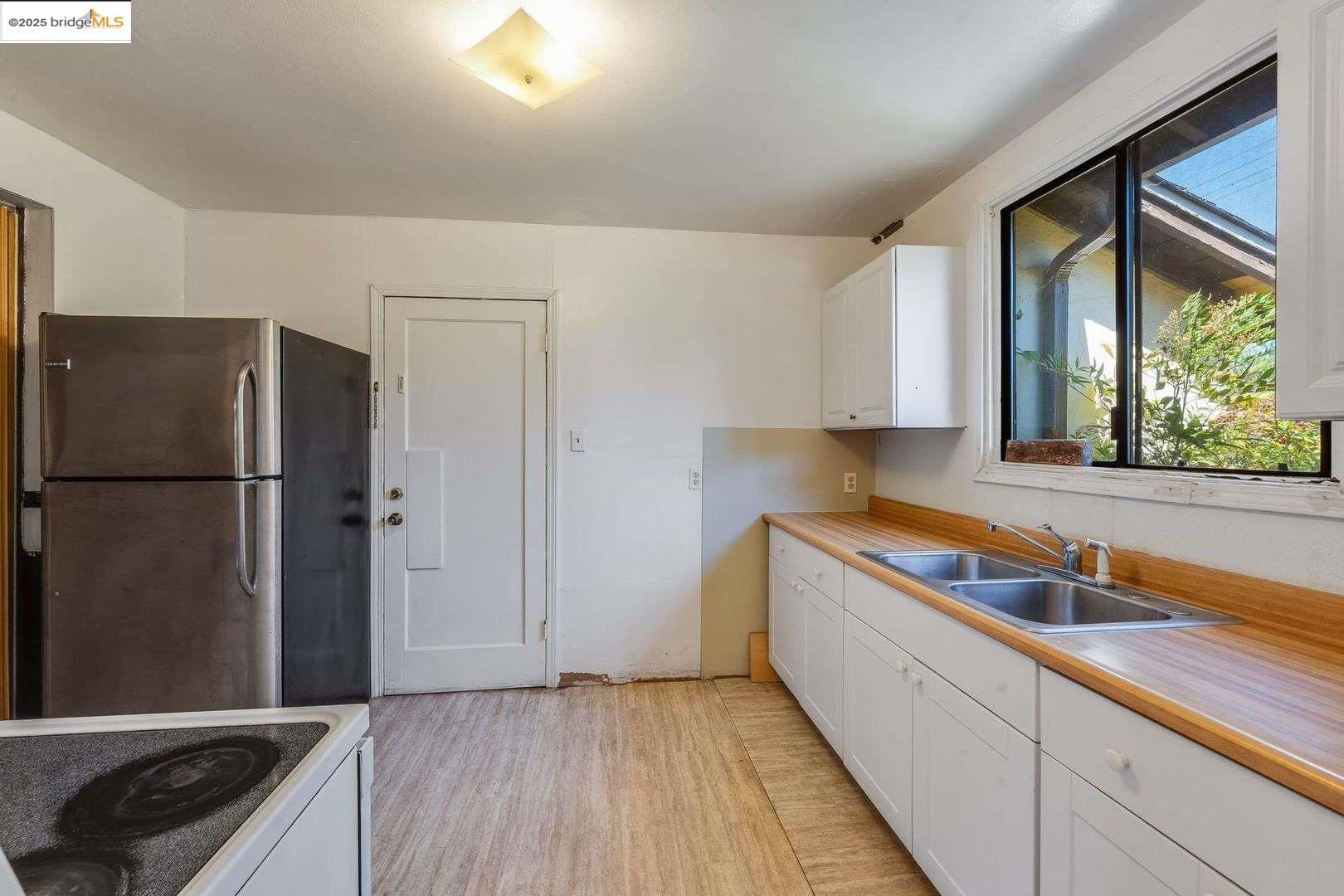 Detail Gallery Image 14 of 33 For 2840 Mount Diablo St, Concord,  CA 94518 - 2 Beds | 1 Baths