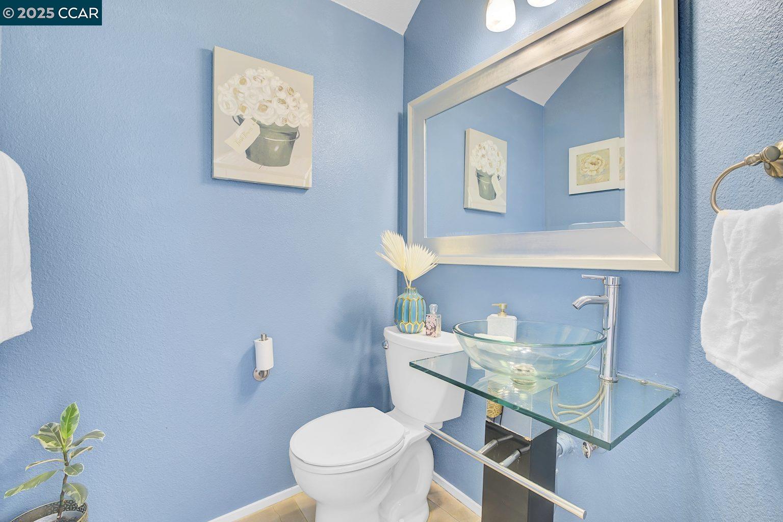 Detail Gallery Image 11 of 28 For 318 Bentley Ct, Pacheco,  CA 94553 - 4 Beds | 2/1 Baths
