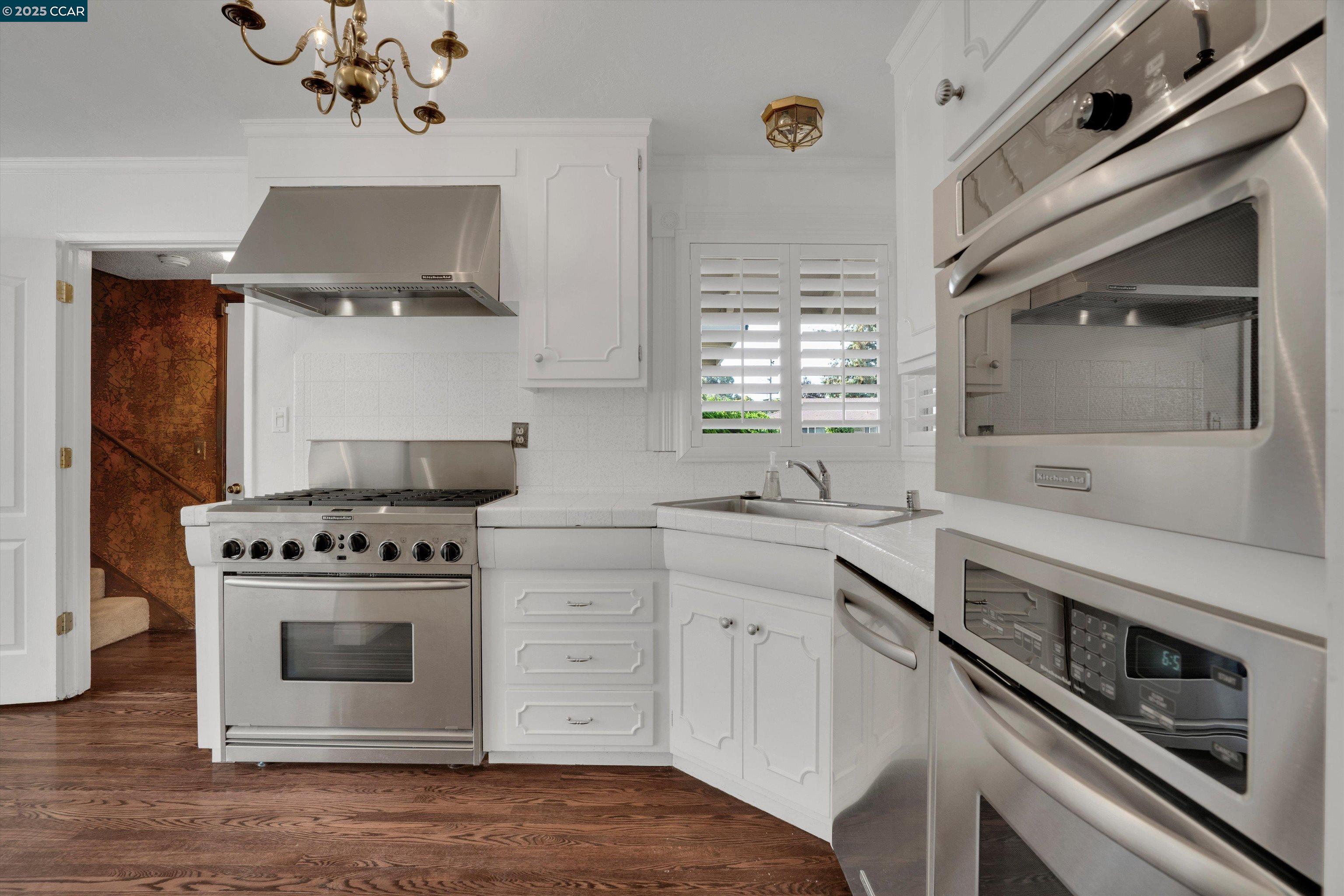 Detail Gallery Image 15 of 30 For 4404 Meadowbrook Dr, Richmond,  CA 94803 - 3 Beds | 2 Baths