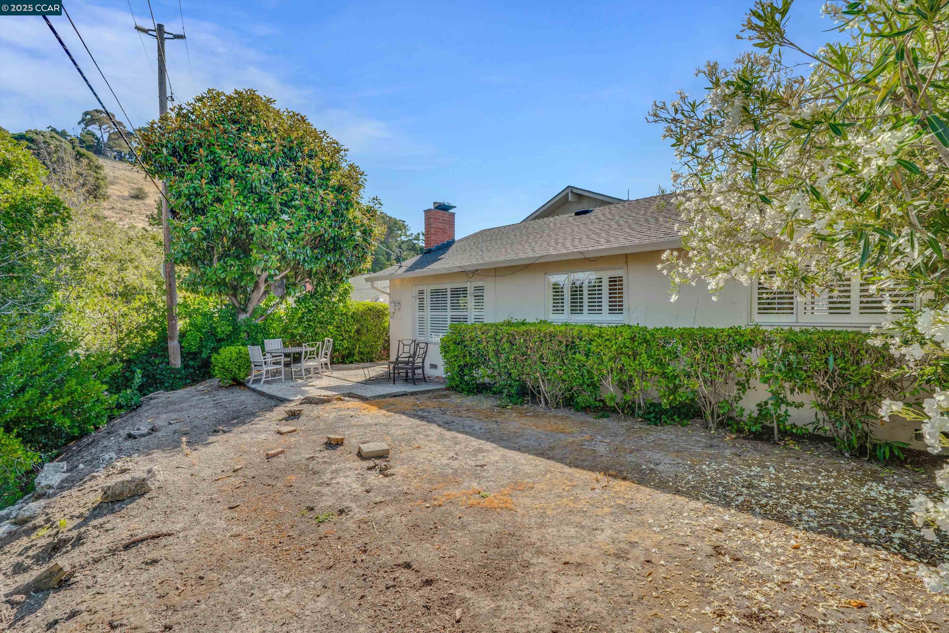 Detail Gallery Image 26 of 30 For 4404 Meadowbrook Dr, Richmond,  CA 94803 - 3 Beds | 2 Baths