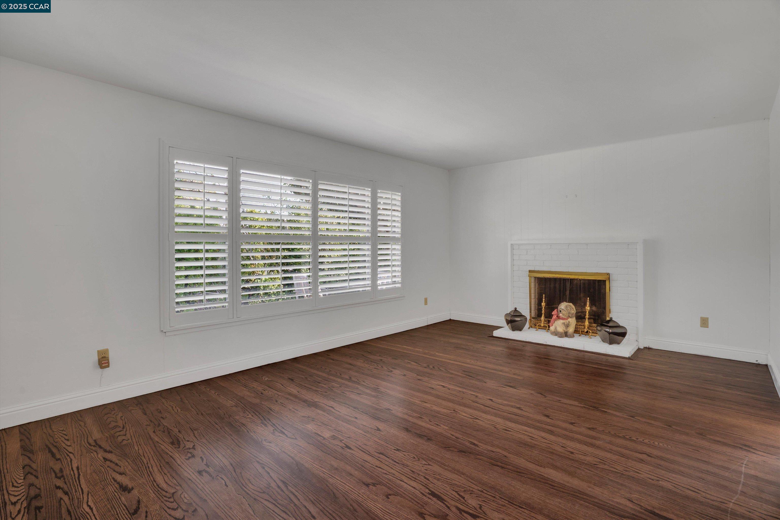 Detail Gallery Image 8 of 30 For 4404 Meadowbrook Dr, Richmond,  CA 94803 - 3 Beds | 2 Baths