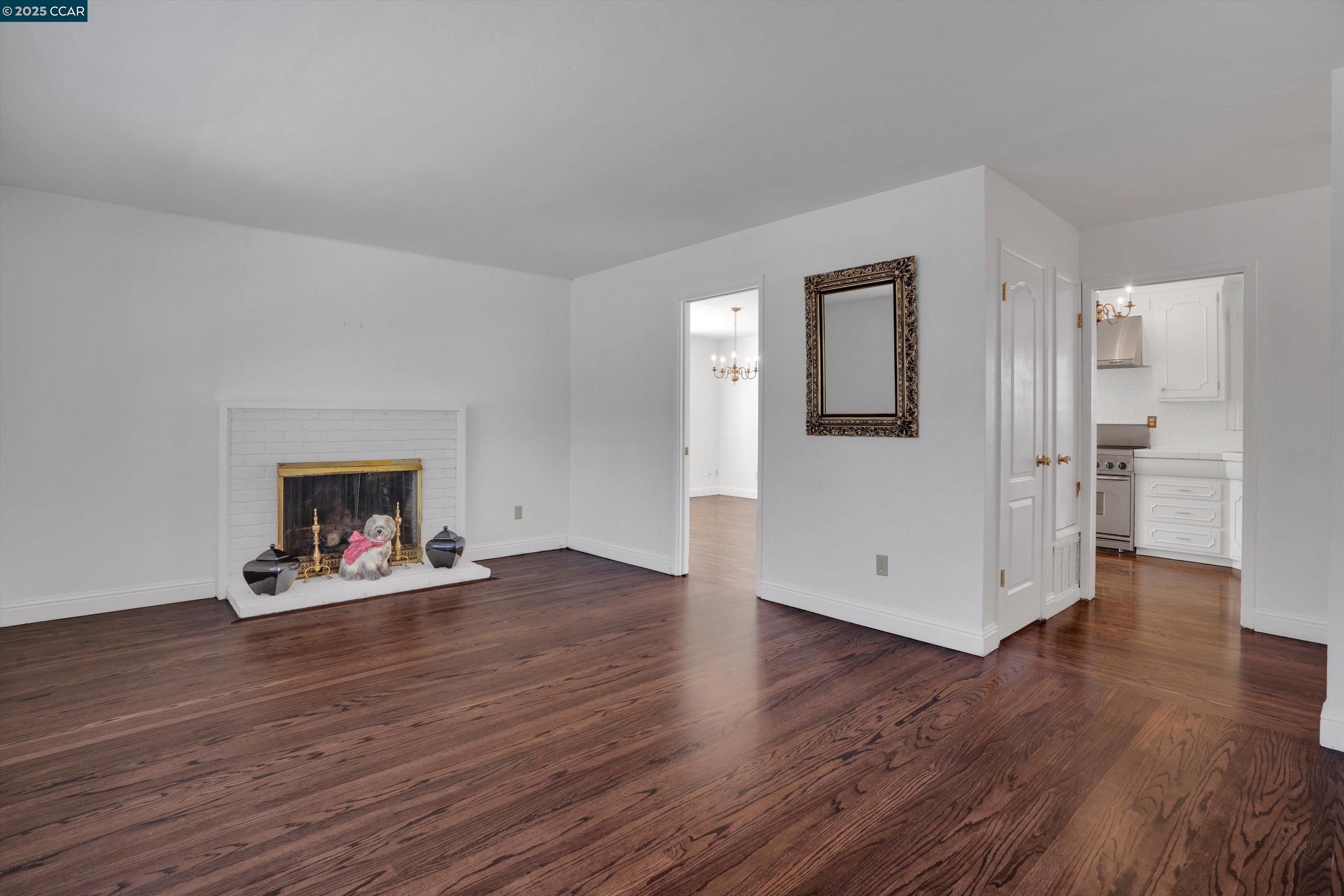 Detail Gallery Image 9 of 30 For 4404 Meadowbrook Dr, Richmond,  CA 94803 - 3 Beds | 2 Baths