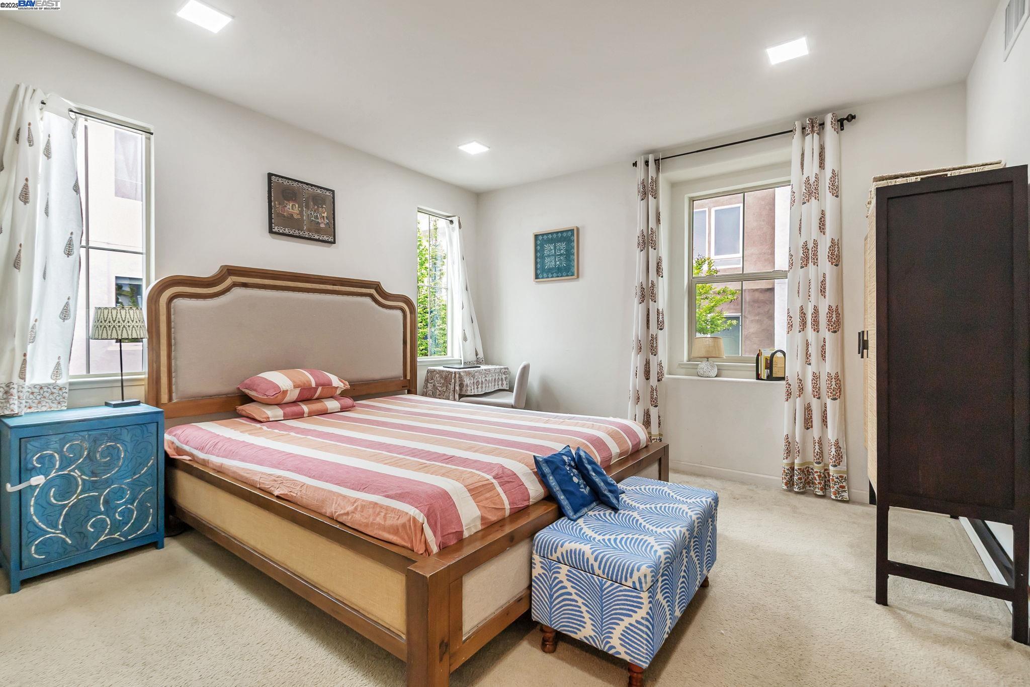 Detail Gallery Image 18 of 38 For 223 William Manly St #1,  San Jose,  CA 95136 - 3 Beds | 3 Baths