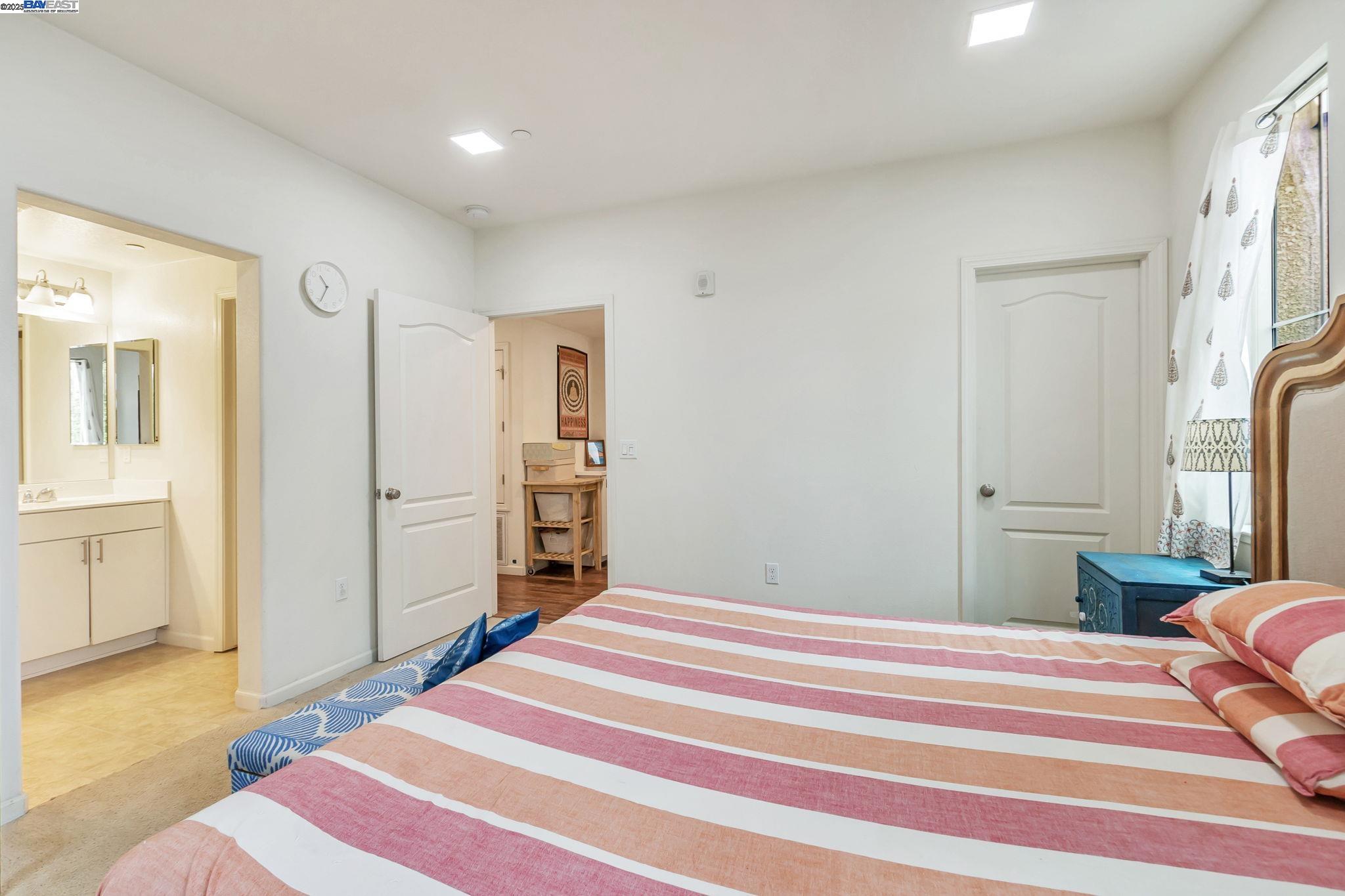 Detail Gallery Image 19 of 38 For 223 William Manly St #1,  San Jose,  CA 95136 - 3 Beds | 3 Baths