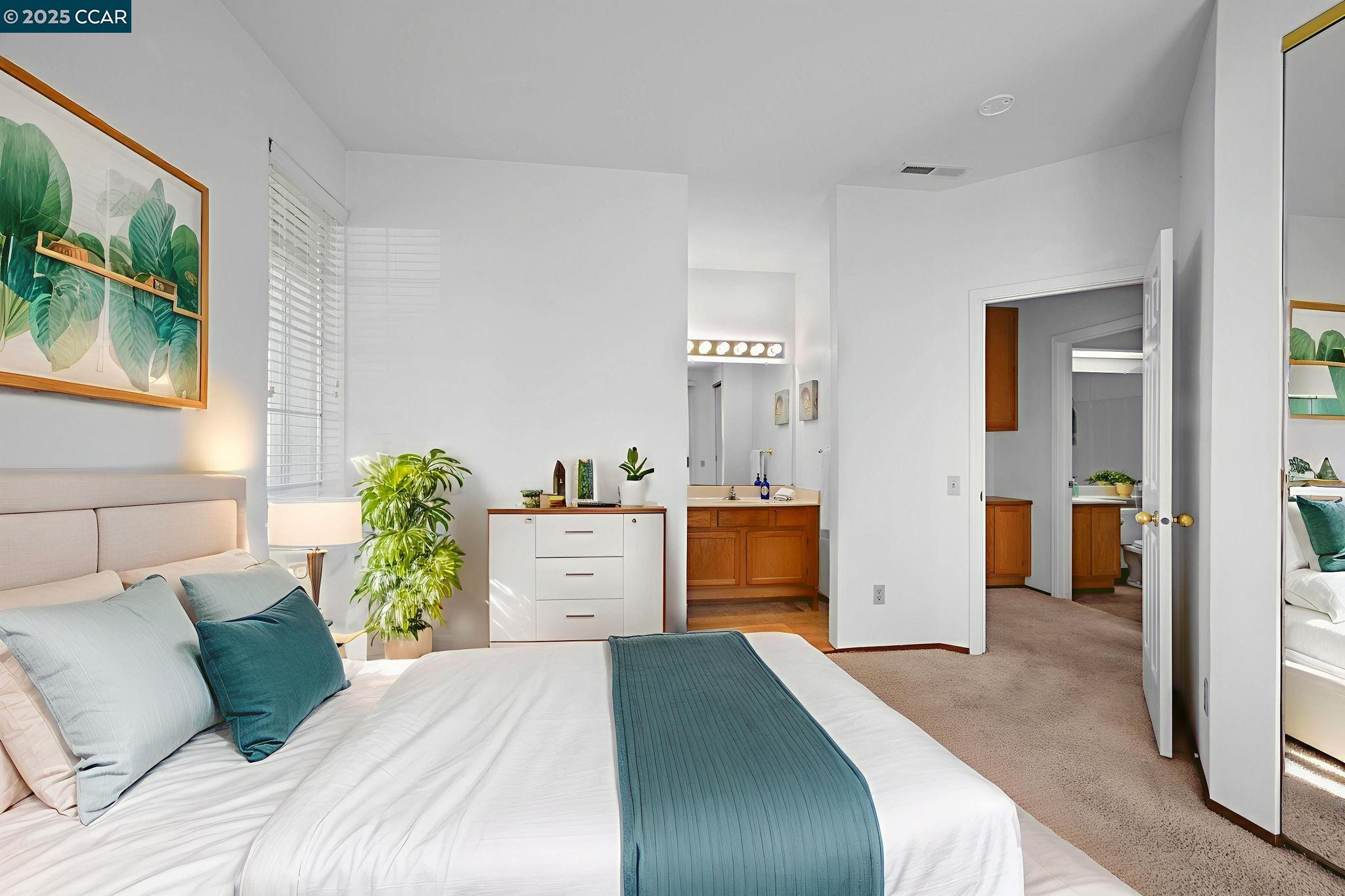 Photo #7: 41108416 Listing: Photo #7