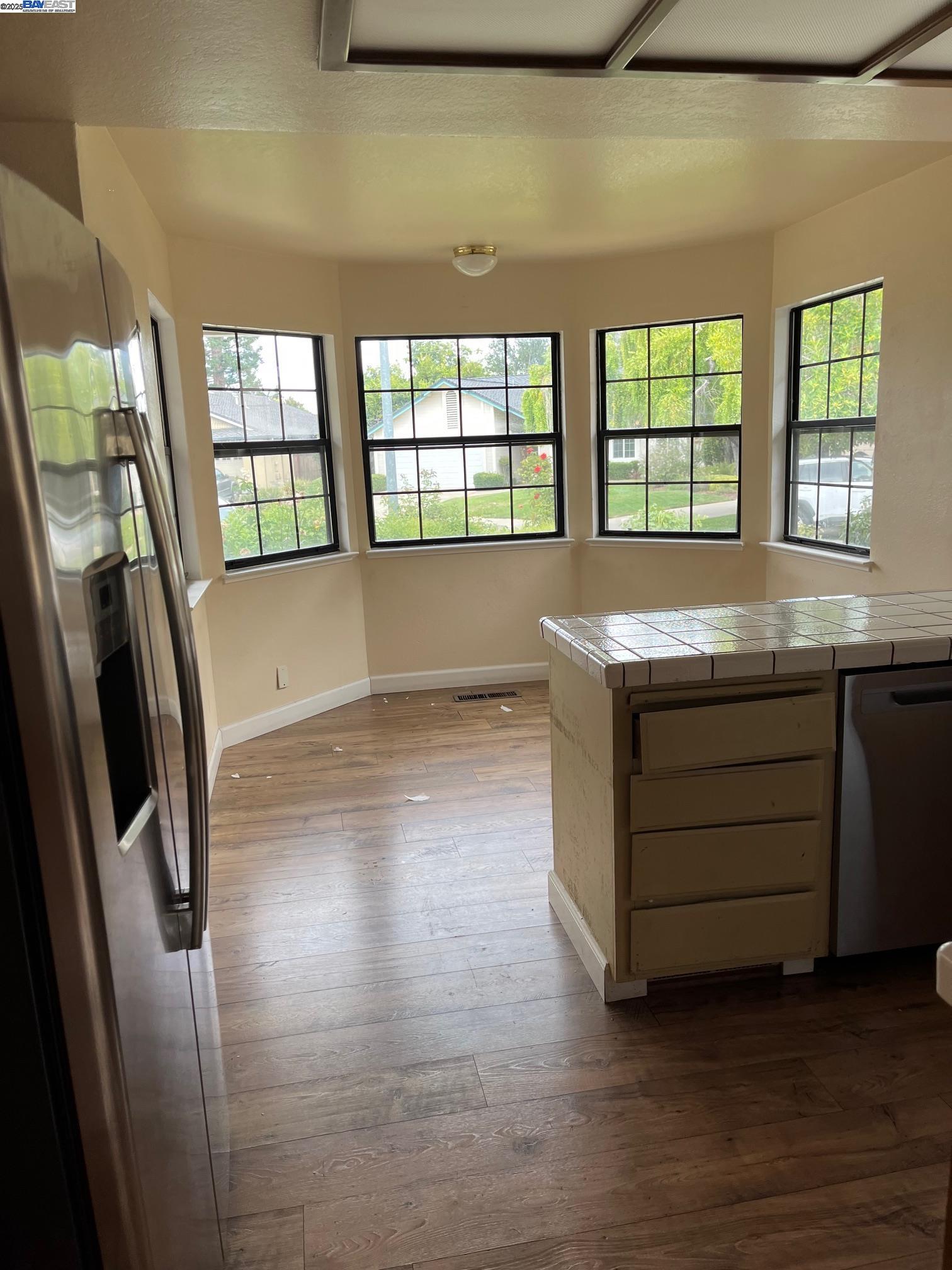 Detail Gallery Image 2 of 30 For 1238 Orloff Dr, Pleasanton,  CA 94566 - 3 Beds | 2 Baths