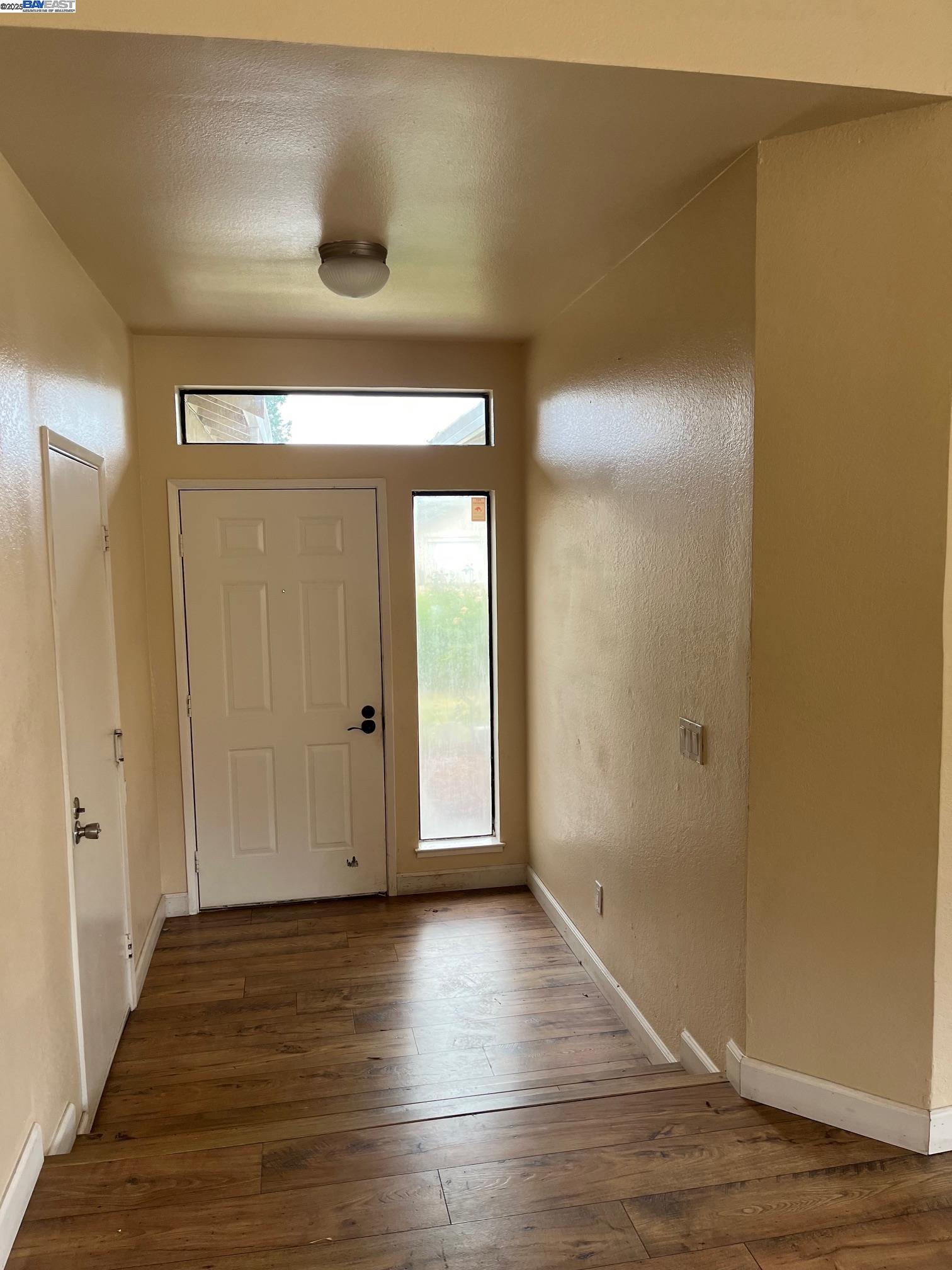 Detail Gallery Image 3 of 30 For 1238 Orloff Dr, Pleasanton,  CA 94566 - 3 Beds | 2 Baths