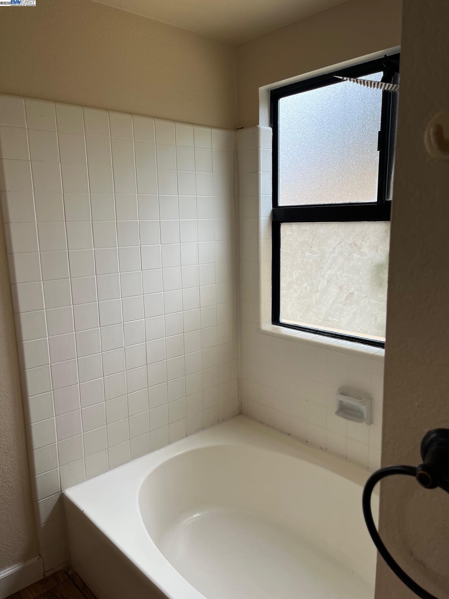 Detail Gallery Image 21 of 30 For 1238 Orloff Dr, Pleasanton,  CA 94566 - 3 Beds | 2 Baths