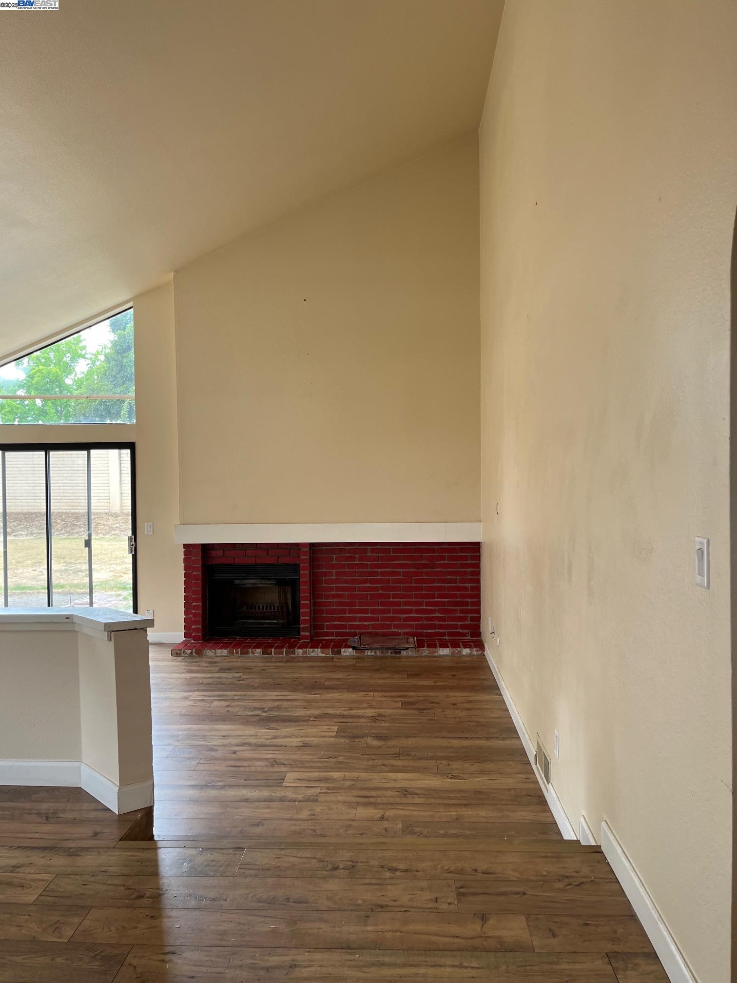 Detail Gallery Image 5 of 30 For 1238 Orloff Dr, Pleasanton,  CA 94566 - 3 Beds | 2 Baths