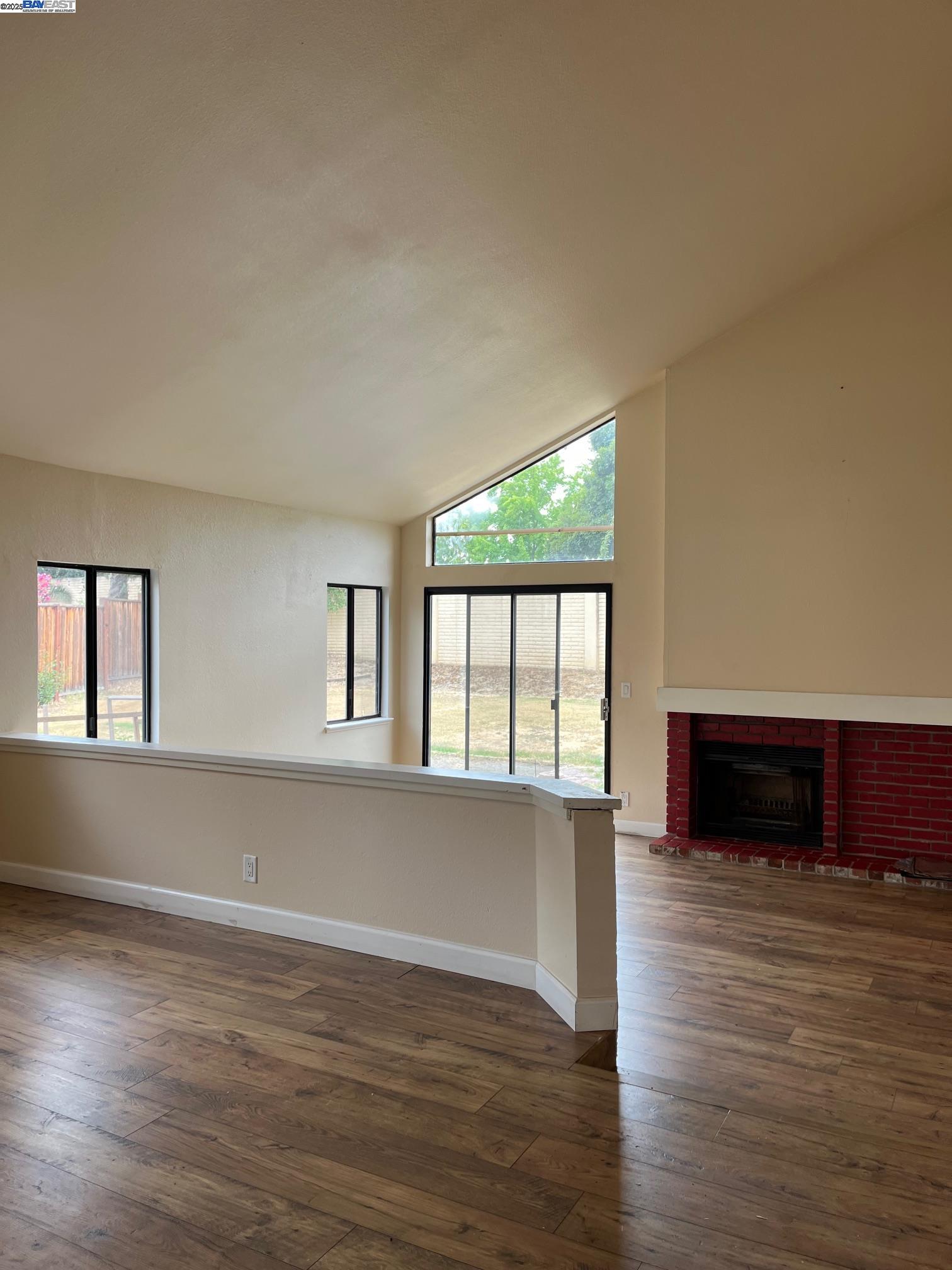 Detail Gallery Image 6 of 30 For 1238 Orloff Dr, Pleasanton,  CA 94566 - 3 Beds | 2 Baths