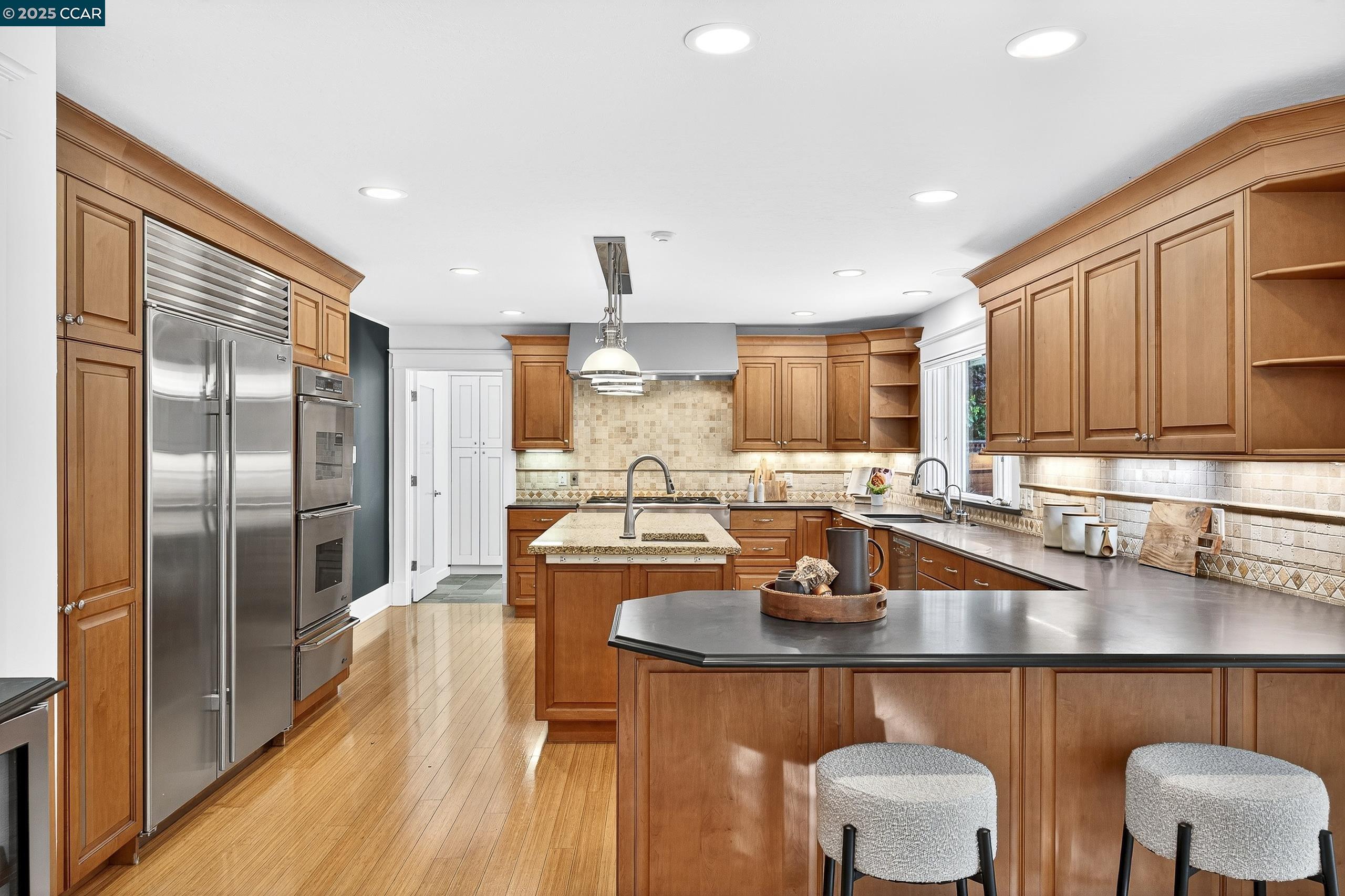Detail Gallery Image 11 of 58 For 1206 Rimer Dr, Moraga,  CA 94556 - 5 Beds | 4 Baths