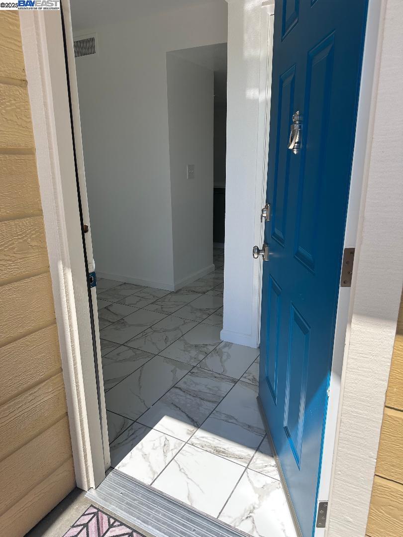 Detail Gallery Image 33 of 33 For 1021 Santa Ines Ct, Oakland,  CA 94601 - 3 Beds | 2 Baths