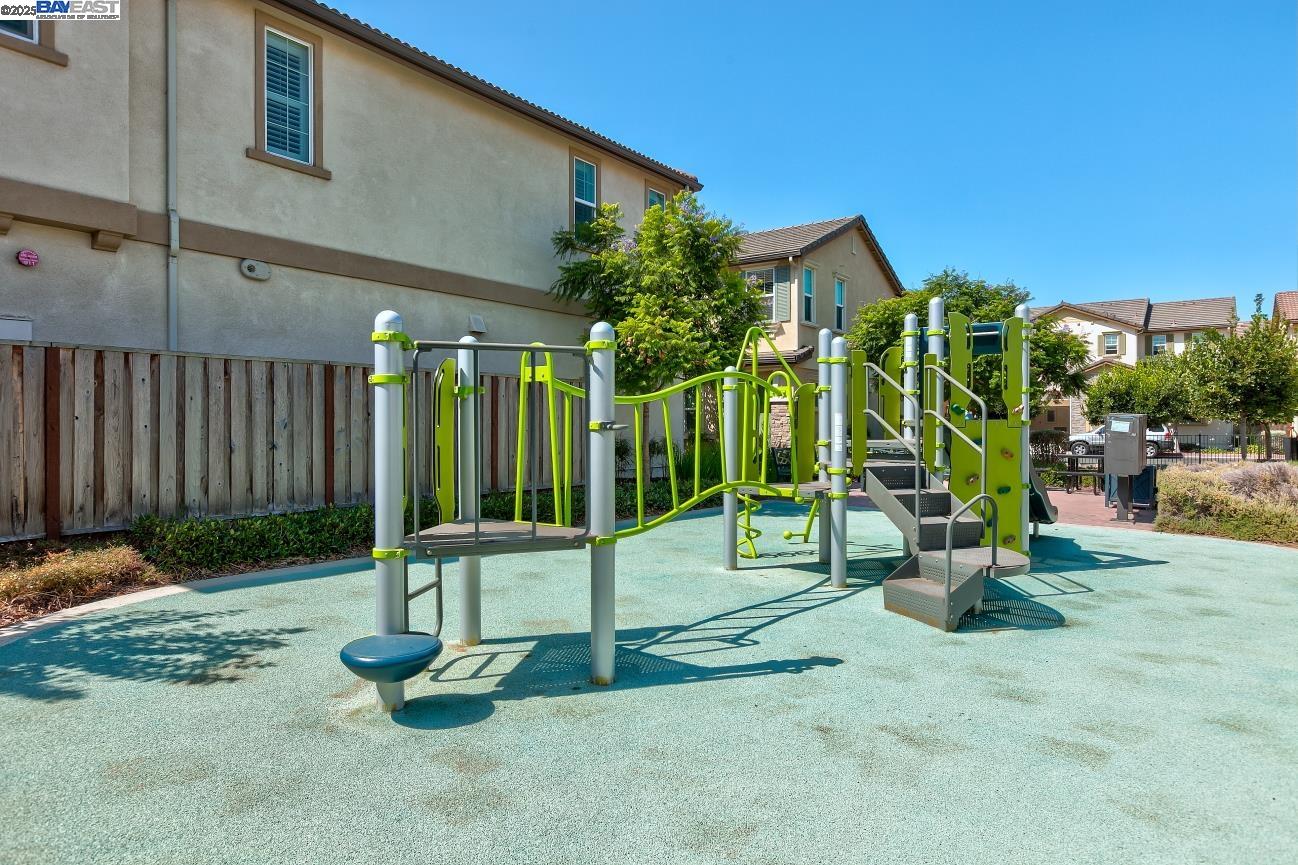 Detail Gallery Image 43 of 44 For 1513 Sylvia St, Hayward,  CA 94545 - 3 Beds | 2/1 Baths