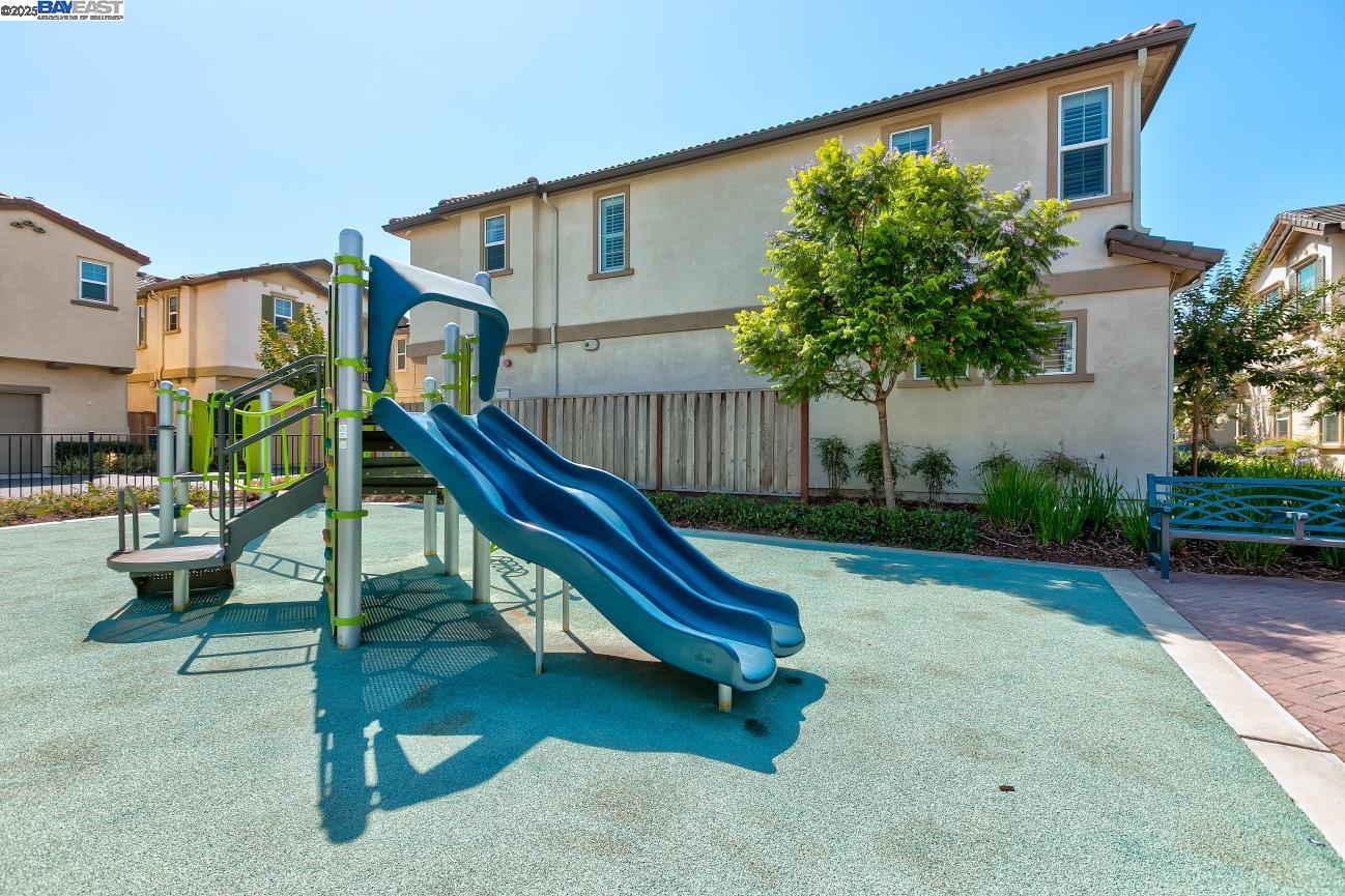 Detail Gallery Image 44 of 44 For 1513 Sylvia St, Hayward,  CA 94545 - 3 Beds | 2/1 Baths