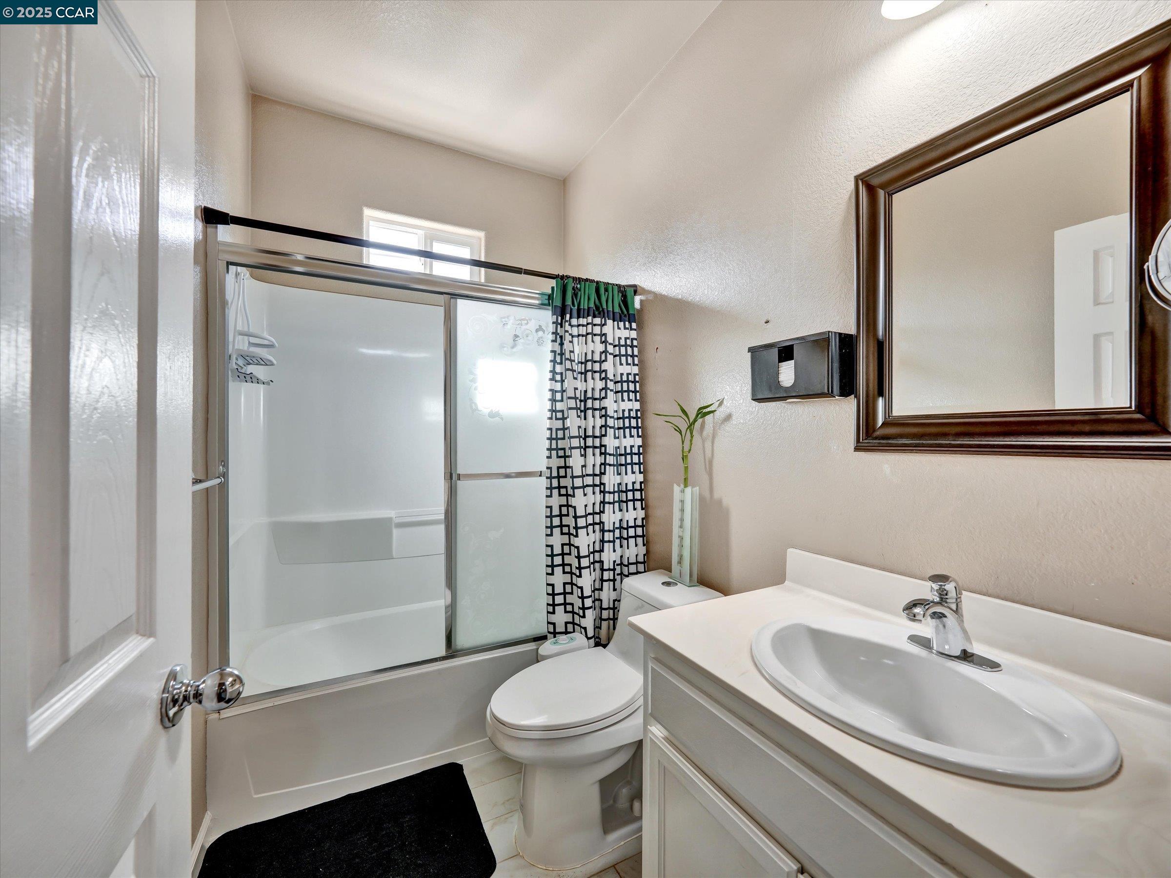 Photo #17: 41108421 Listing: Photo #17