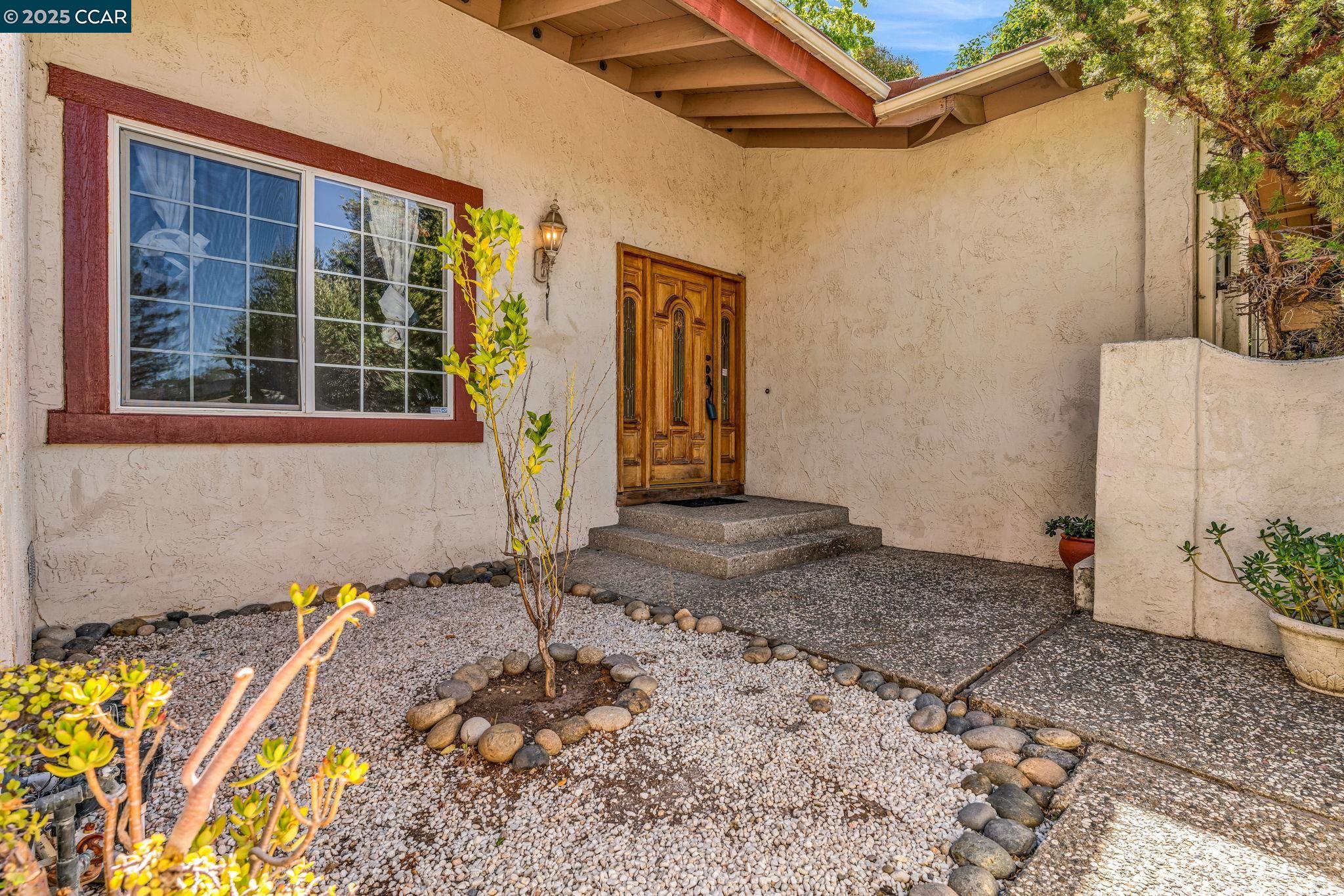 Detail Gallery Image 2 of 47 For 920 Palmer Rd, Walnut Creek,  CA 94596 - 3 Beds | 2 Baths