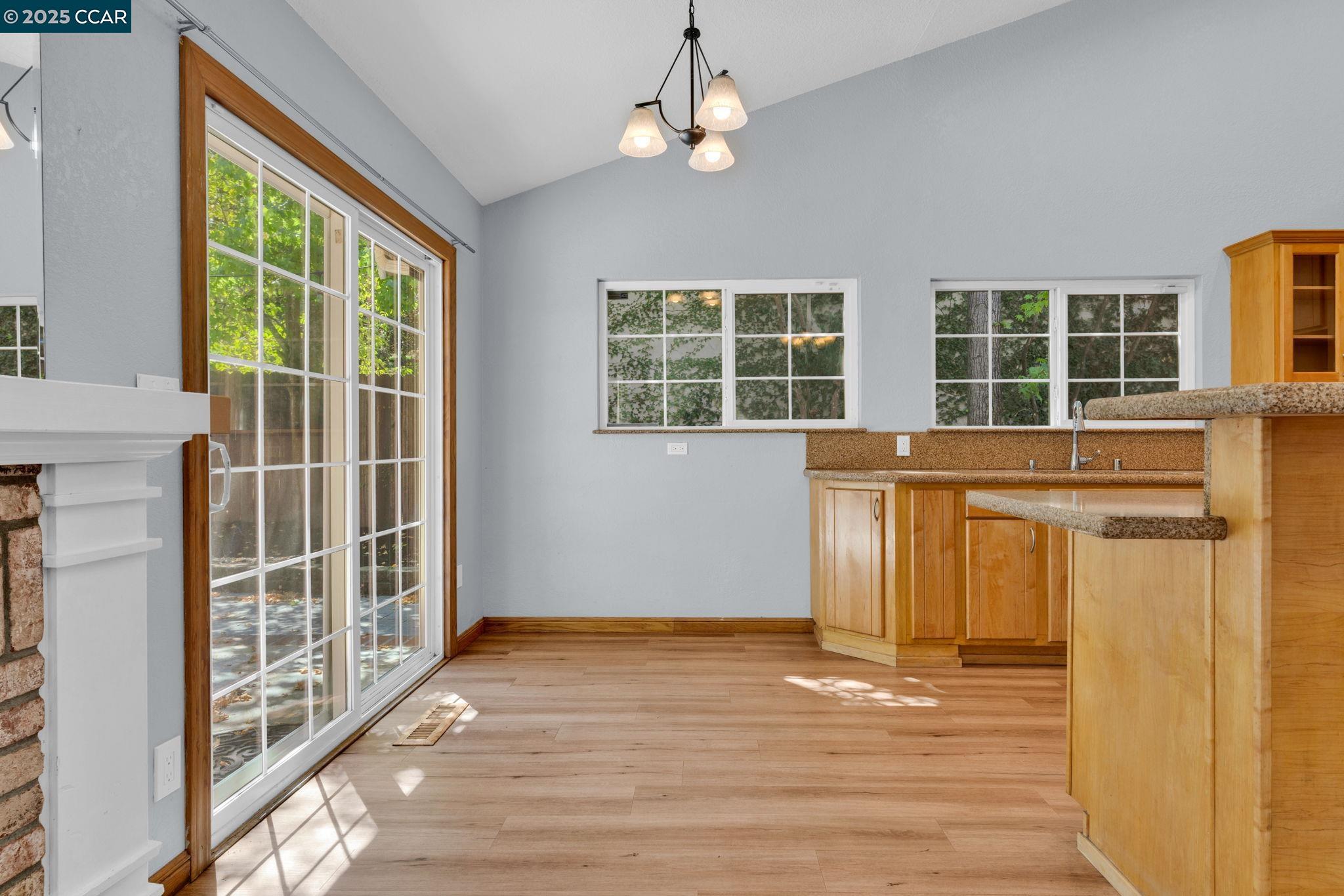 Detail Gallery Image 13 of 47 For 920 Palmer Rd, Walnut Creek,  CA 94596 - 3 Beds | 2 Baths