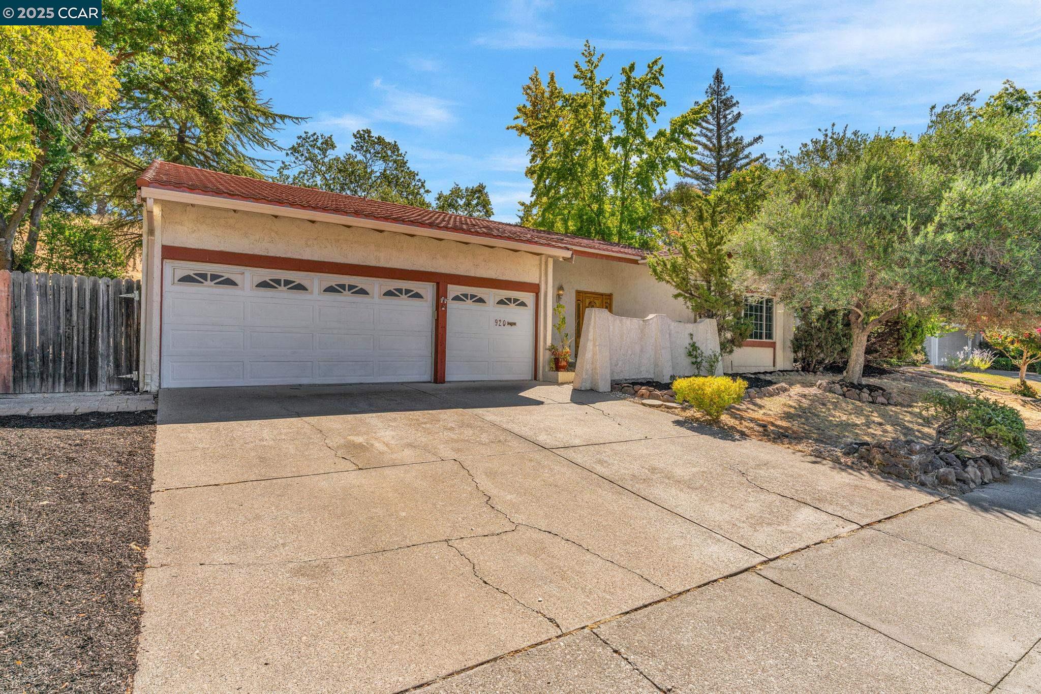 Detail Gallery Image 4 of 47 For 920 Palmer Rd, Walnut Creek,  CA 94596 - 3 Beds | 2 Baths