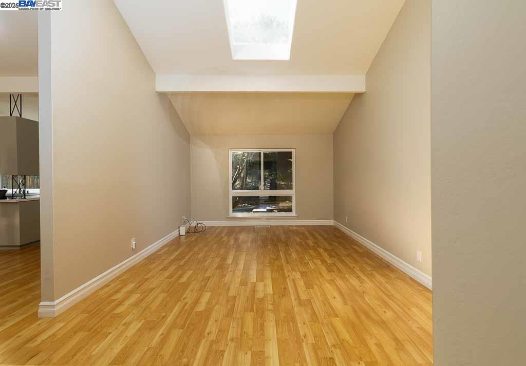 Detail Gallery Image 6 of 30 For 7897 Meadowbrook Court, Pleasanton,  CA 94588 - 4 Beds | 2 Baths