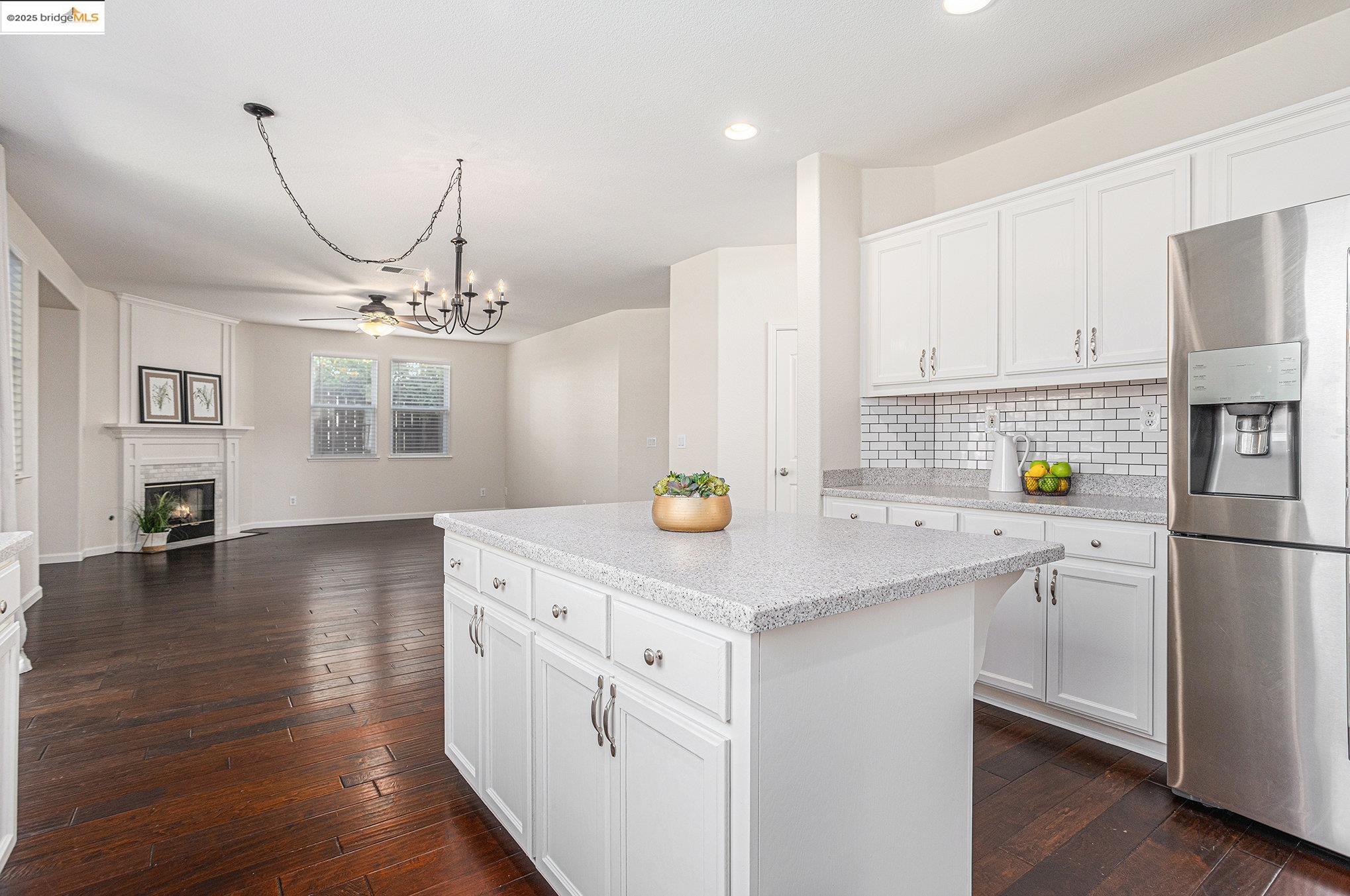 Detail Gallery Image 16 of 44 For 11 Pinenut Ct, Oakley,  CA 94561 - 6 Beds | 3 Baths