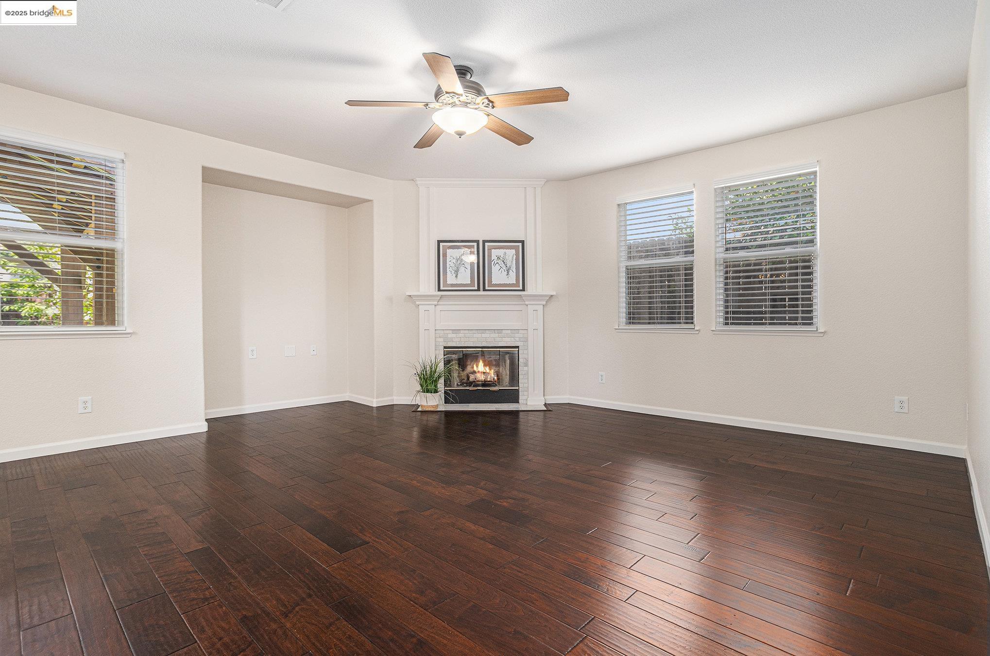 Detail Gallery Image 19 of 44 For 11 Pinenut Ct, Oakley,  CA 94561 - 6 Beds | 3 Baths
