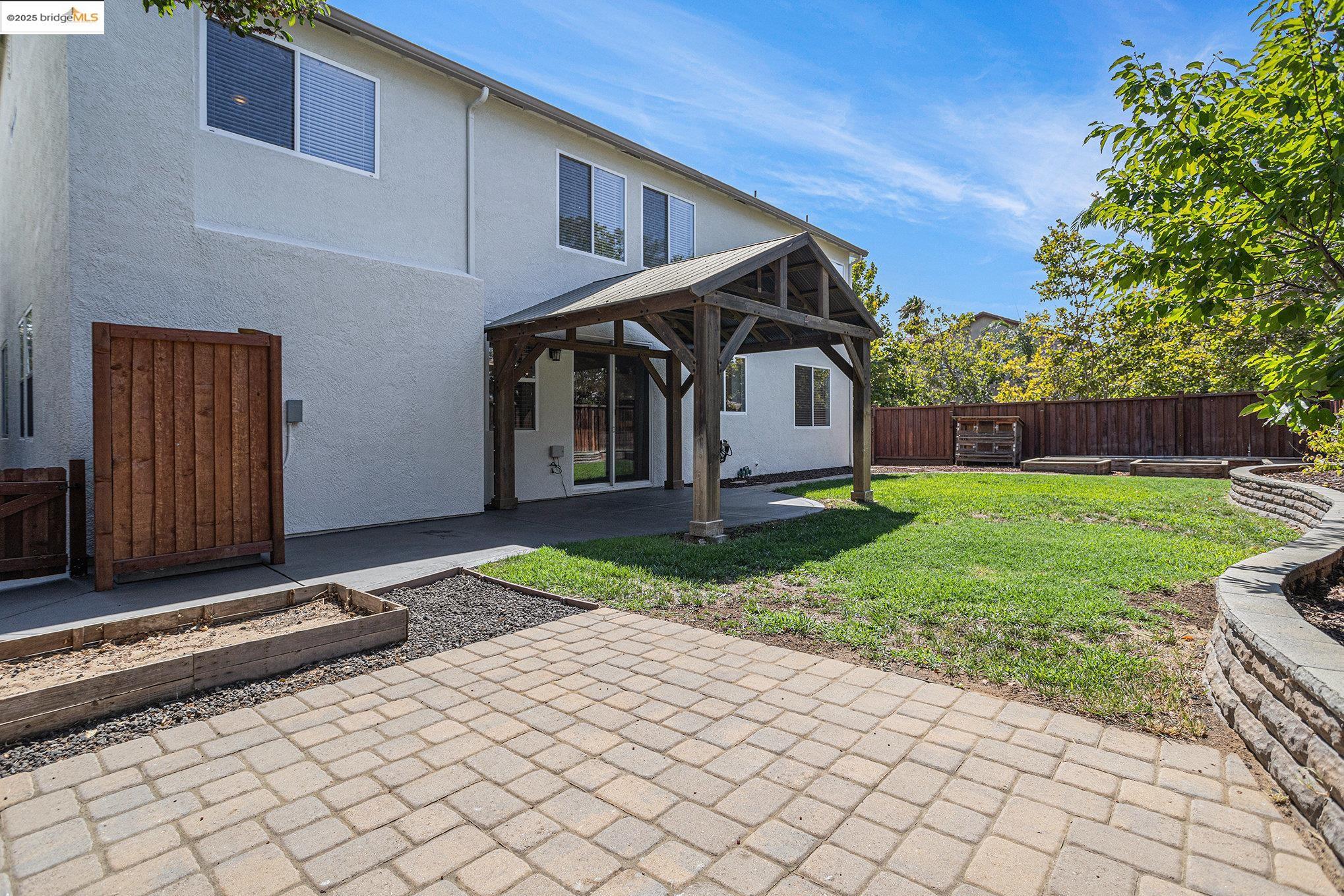 Detail Gallery Image 37 of 44 For 11 Pinenut Ct, Oakley,  CA 94561 - 6 Beds | 3 Baths