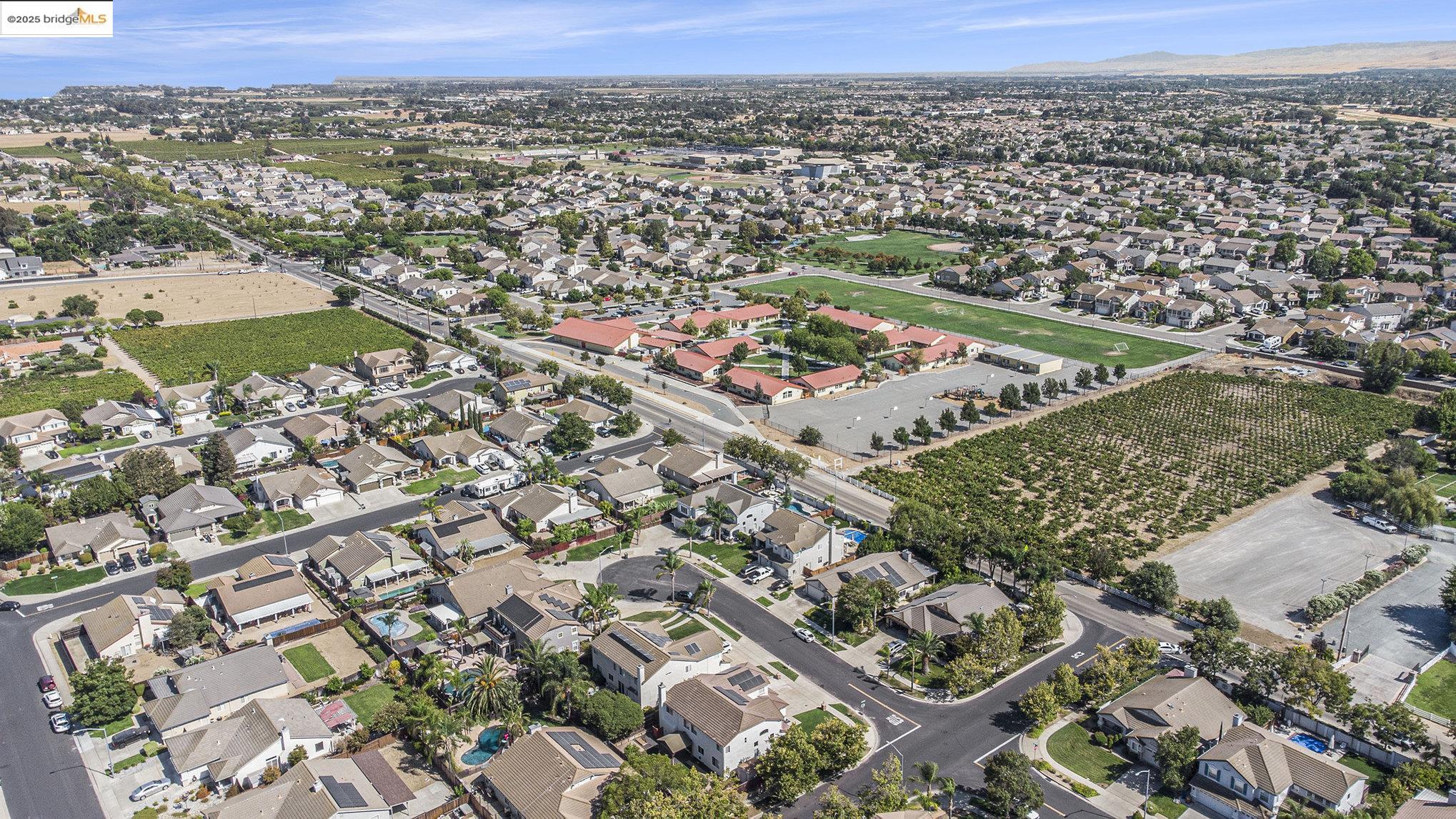 Detail Gallery Image 43 of 44 For 11 Pinenut Ct, Oakley,  CA 94561 - 6 Beds | 3 Baths