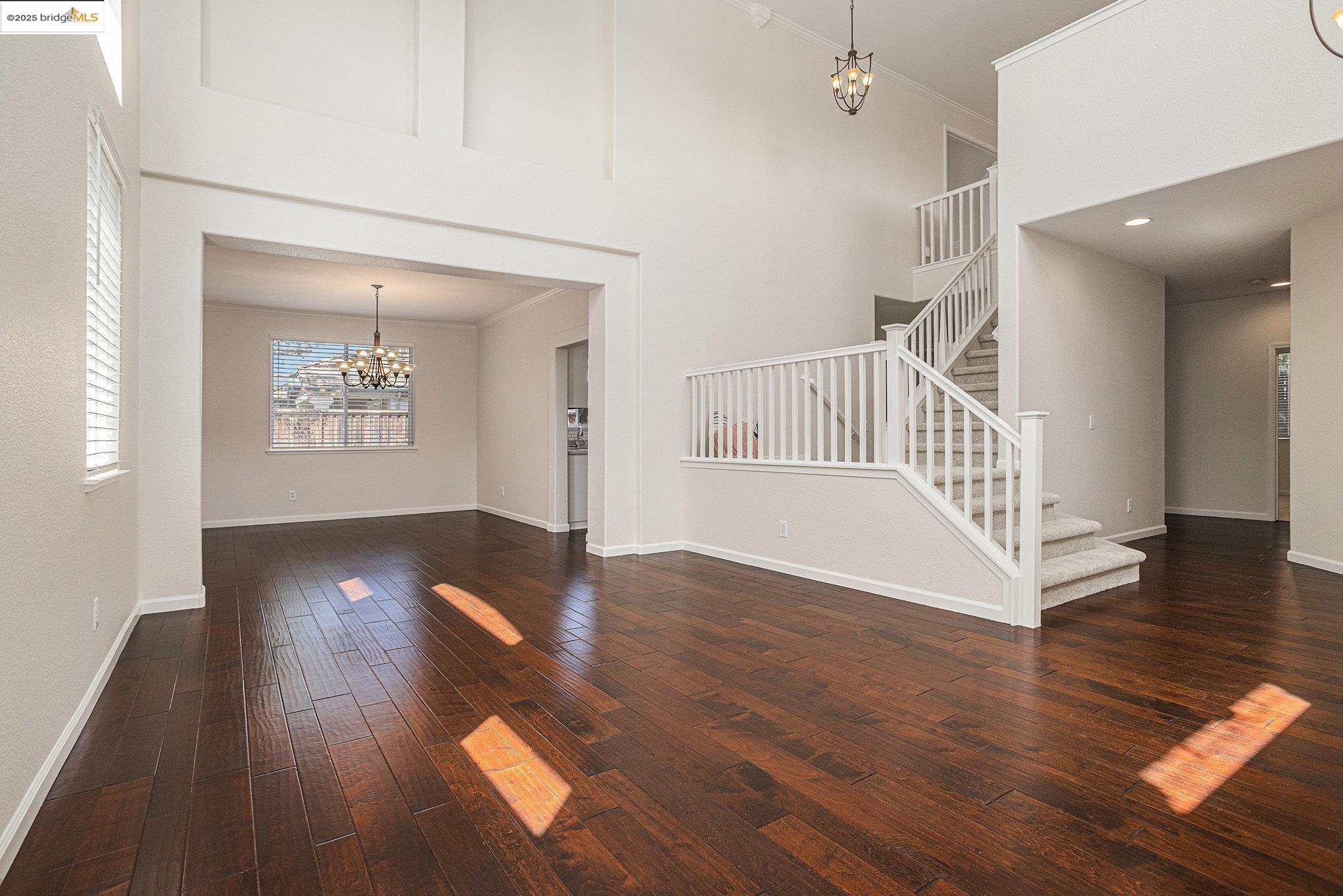 Detail Gallery Image 10 of 44 For 11 Pinenut Ct, Oakley,  CA 94561 - 6 Beds | 3 Baths