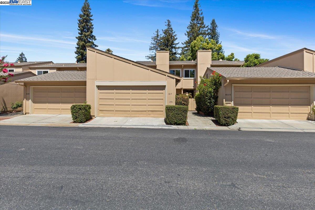 Detail Gallery Image 1 of 36 For 6117 Brigantine Dr, San Jose,  CA 95129 - 4 Beds | 2/1 Baths