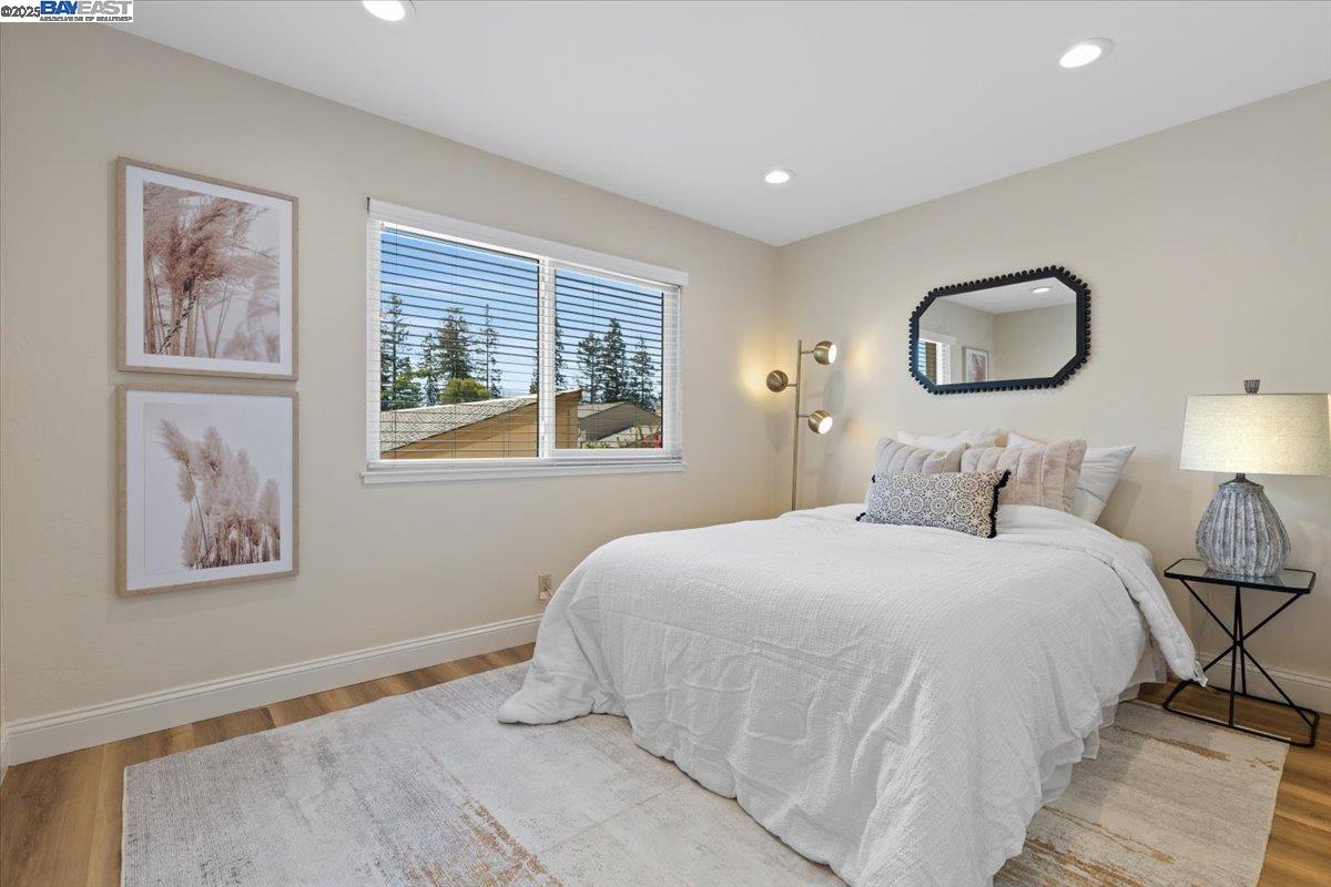 Detail Gallery Image 23 of 36 For 6117 Brigantine Dr, San Jose,  CA 95129 - 4 Beds | 2/1 Baths