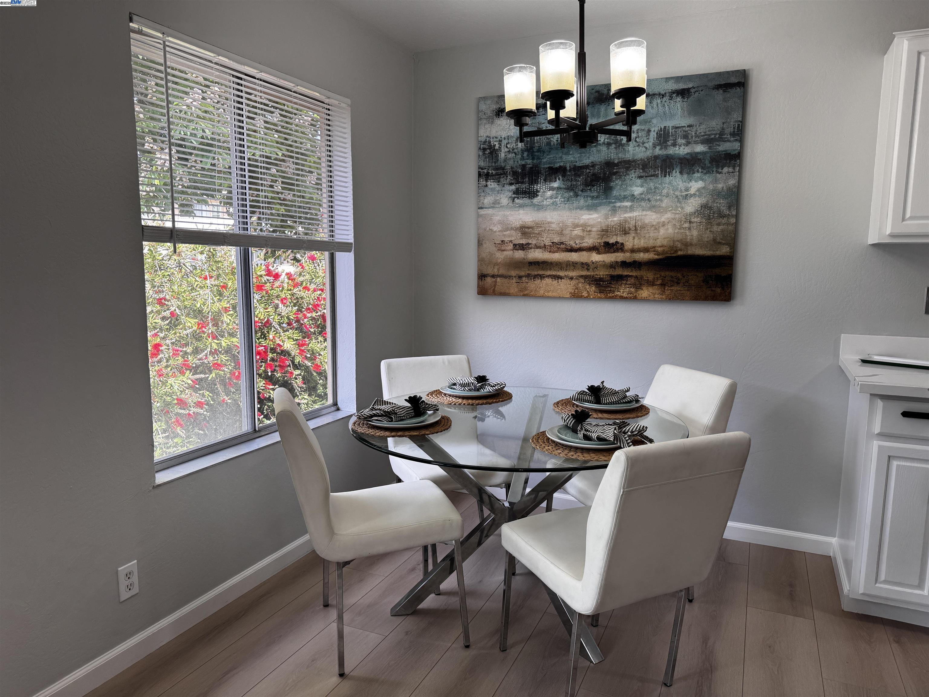 Detail Gallery Image 3 of 12 For 2755 Country Drive, Fremont,  CA 94536-5345 - 2 Beds | 1/1 Baths
